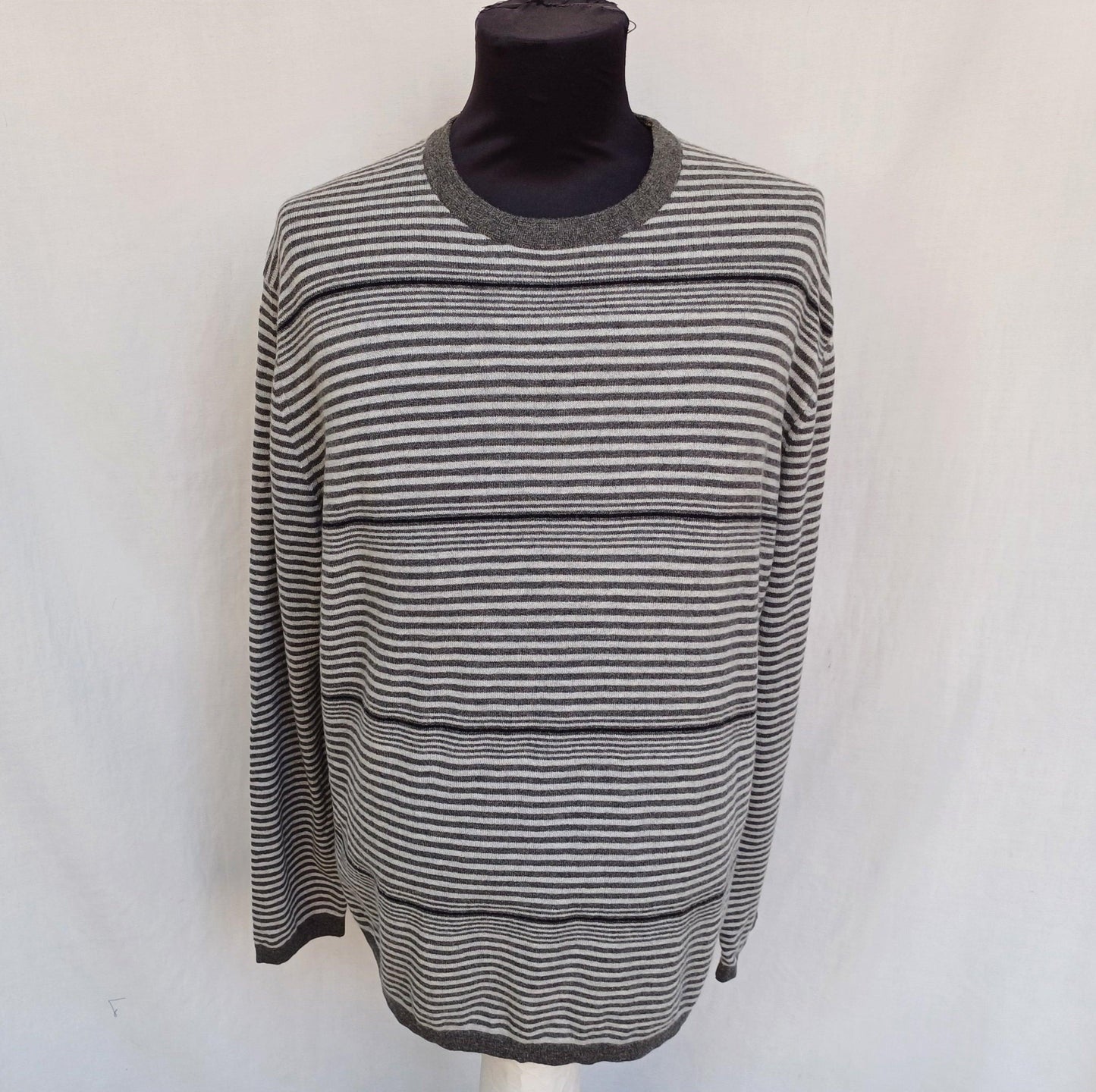 New Without Tags Hugo Boss Slim Fit Wool Pullover Sweater Mens XL