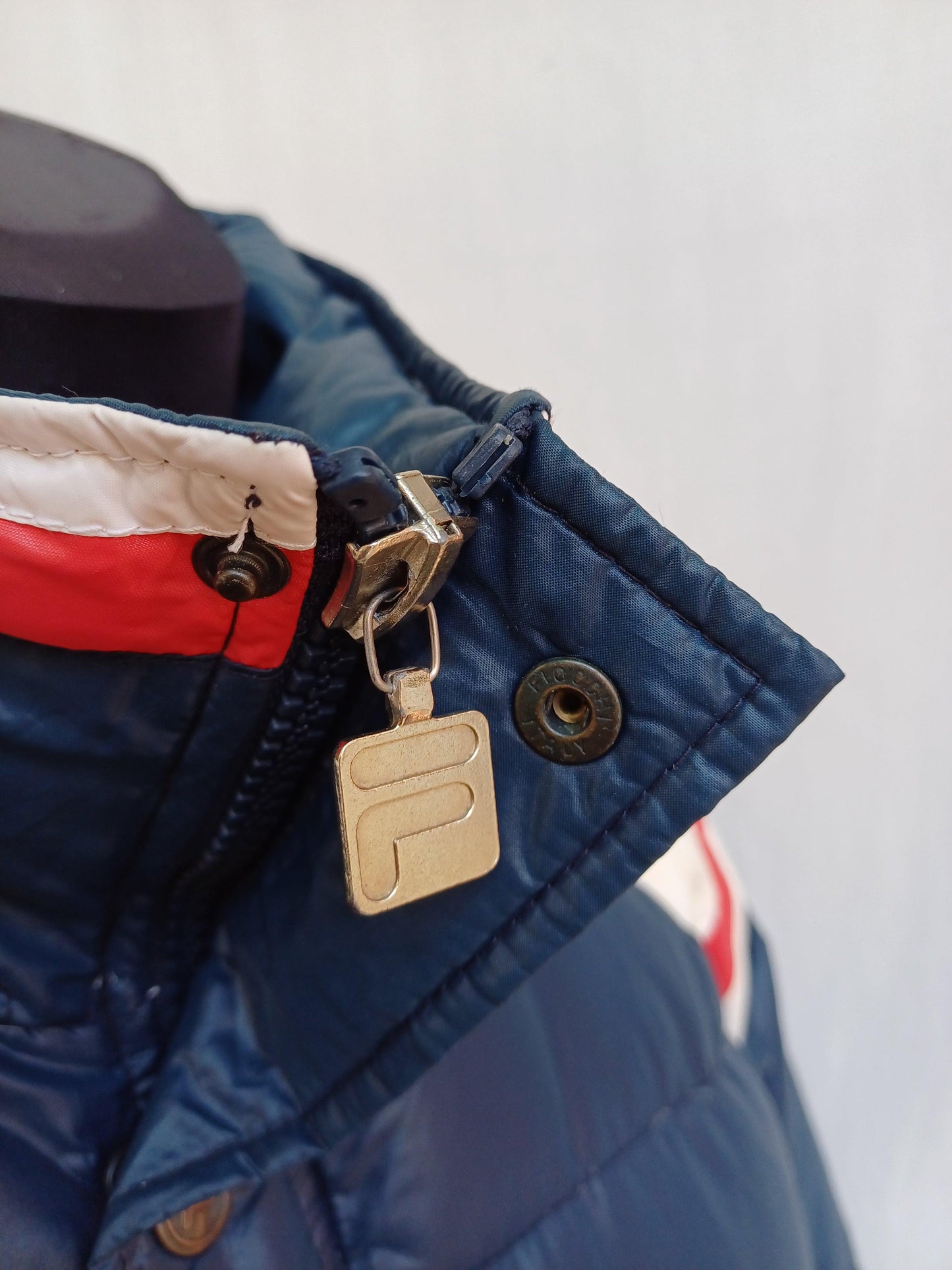 Vintage FILA Shiny Goose Down Nylon Puffer Jacket Mens M