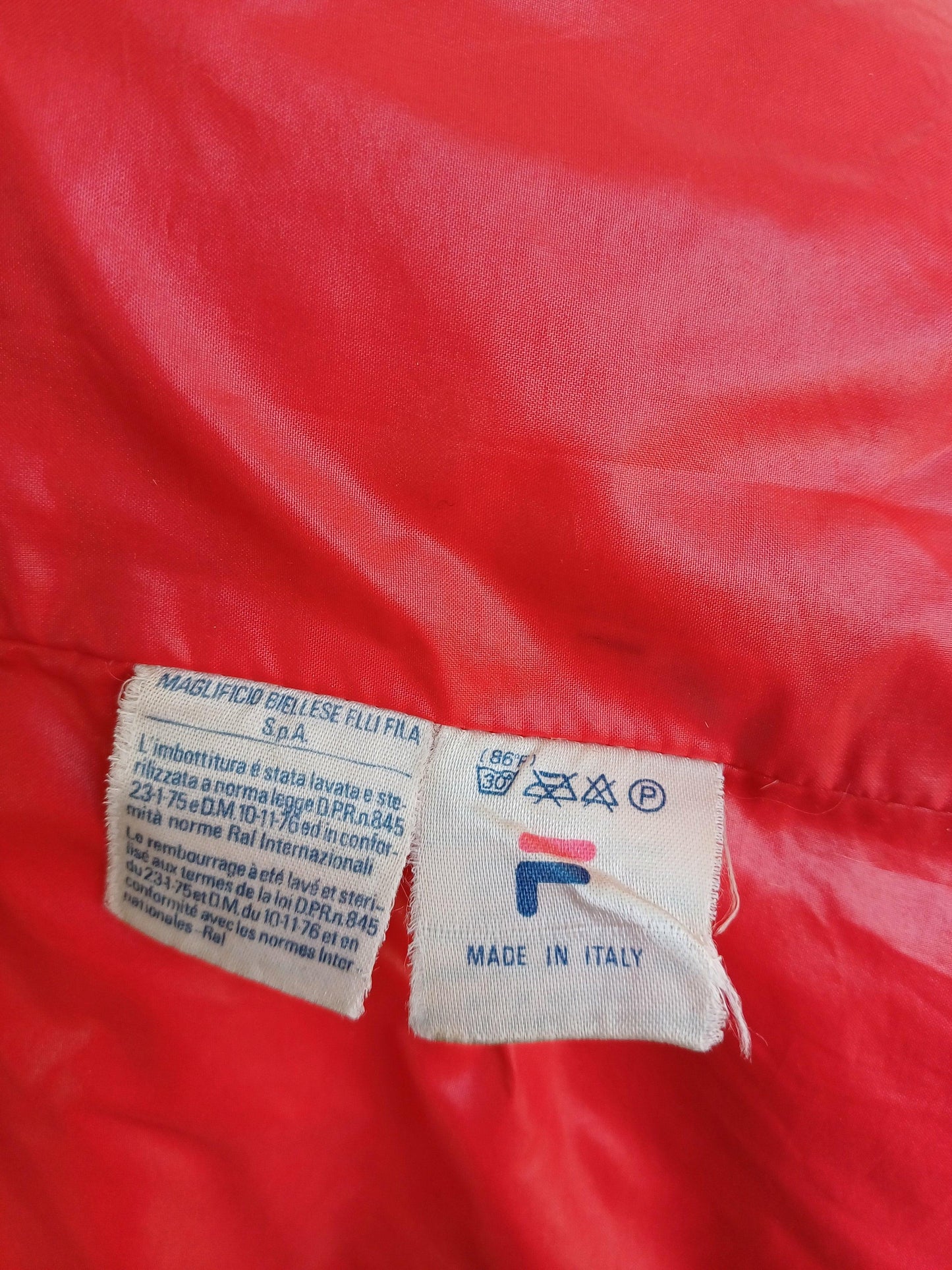 Vintage FILA Shiny Goose Down Nylon Puffer Jacket Mens M