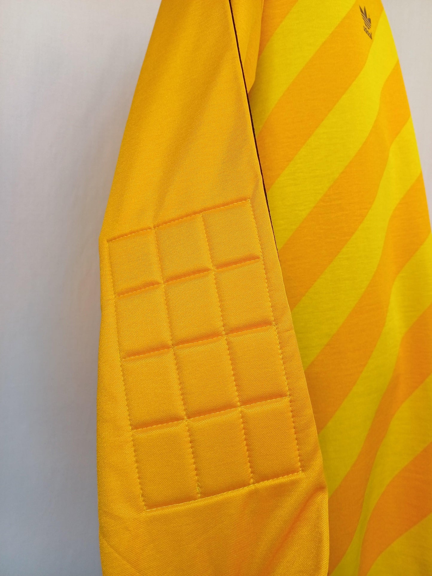 New Without Tags Adidas 1984/1986 #1 Goalkeeper Template Shirt Mens XL