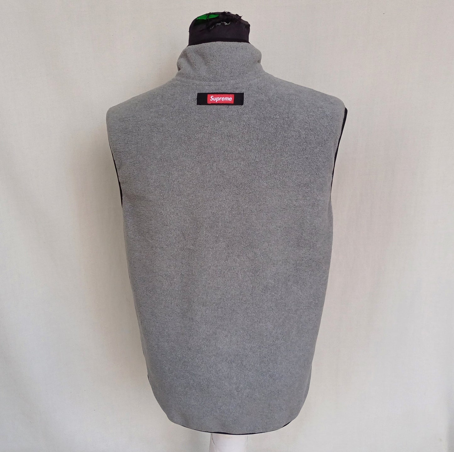 NWOT Supreme F/W 2015 Polartec Fleece Vest Gray Full Zip Gilet Size Mens S Top