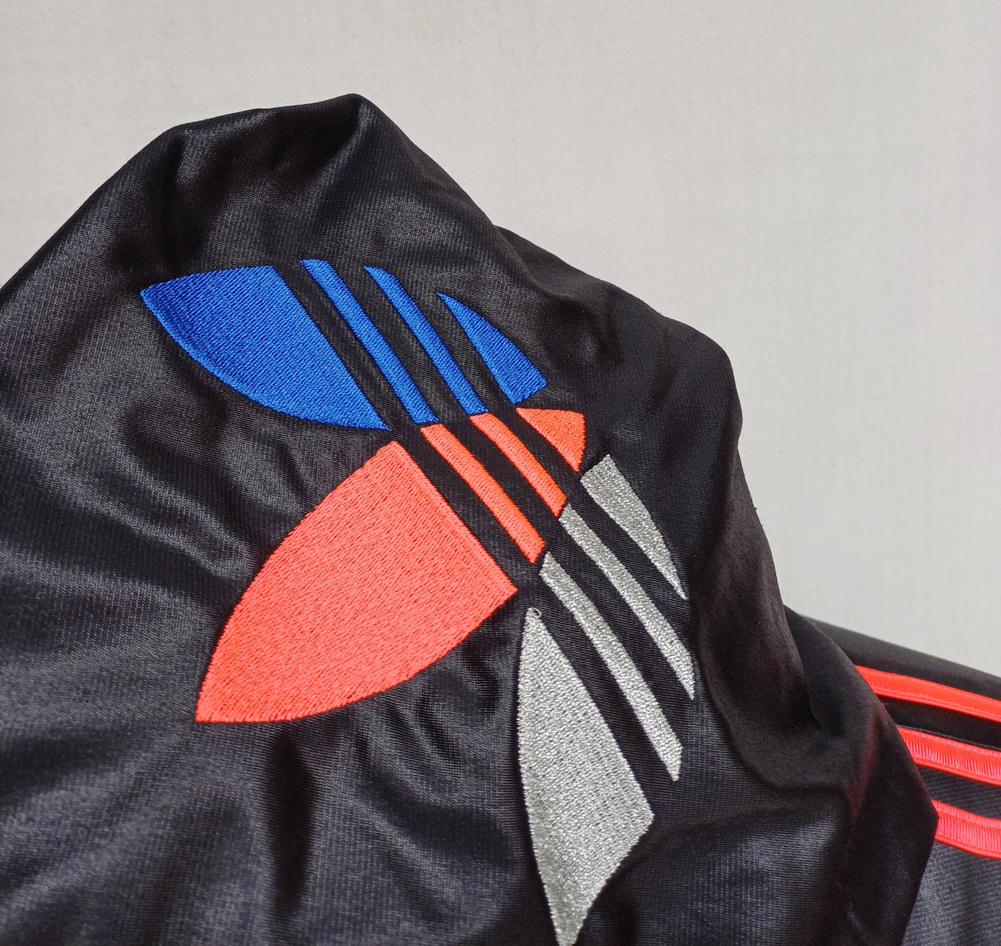 Adidas Originals Chile 62 Zip Track Top Jacket Wetlook Shiny Mens M