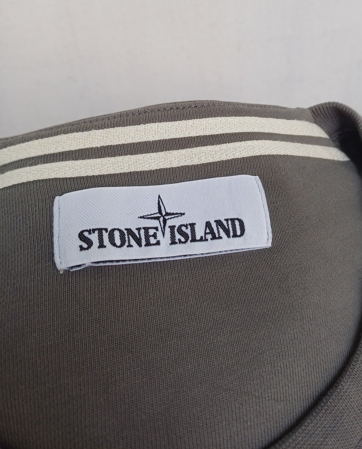 Stone Island SS20 Front Logo Crew Neck Cotton Pullover Sweatshirt Gray Mens M