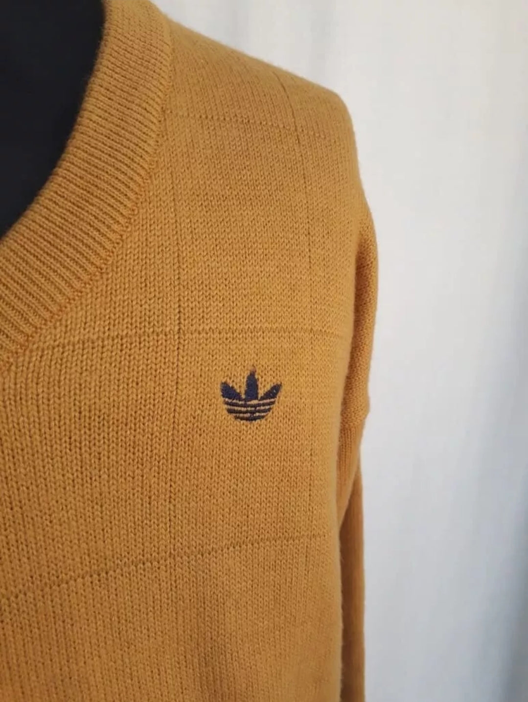 Vintage Adidas Wool/Acryl V-Neck Pullover Sweater Mens M