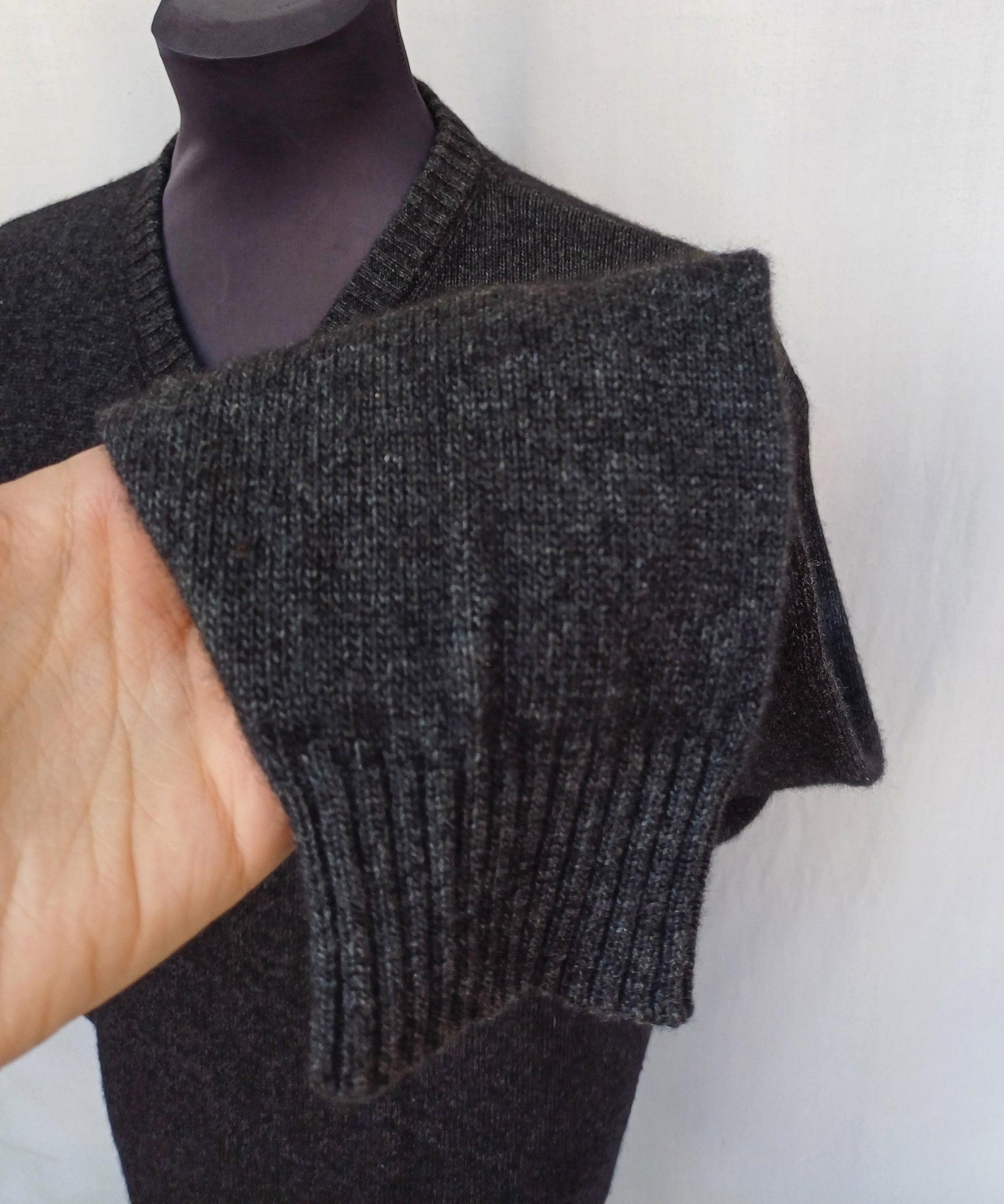 Armani Jeans Wool V-Neck Pullover Sweater Mens XL