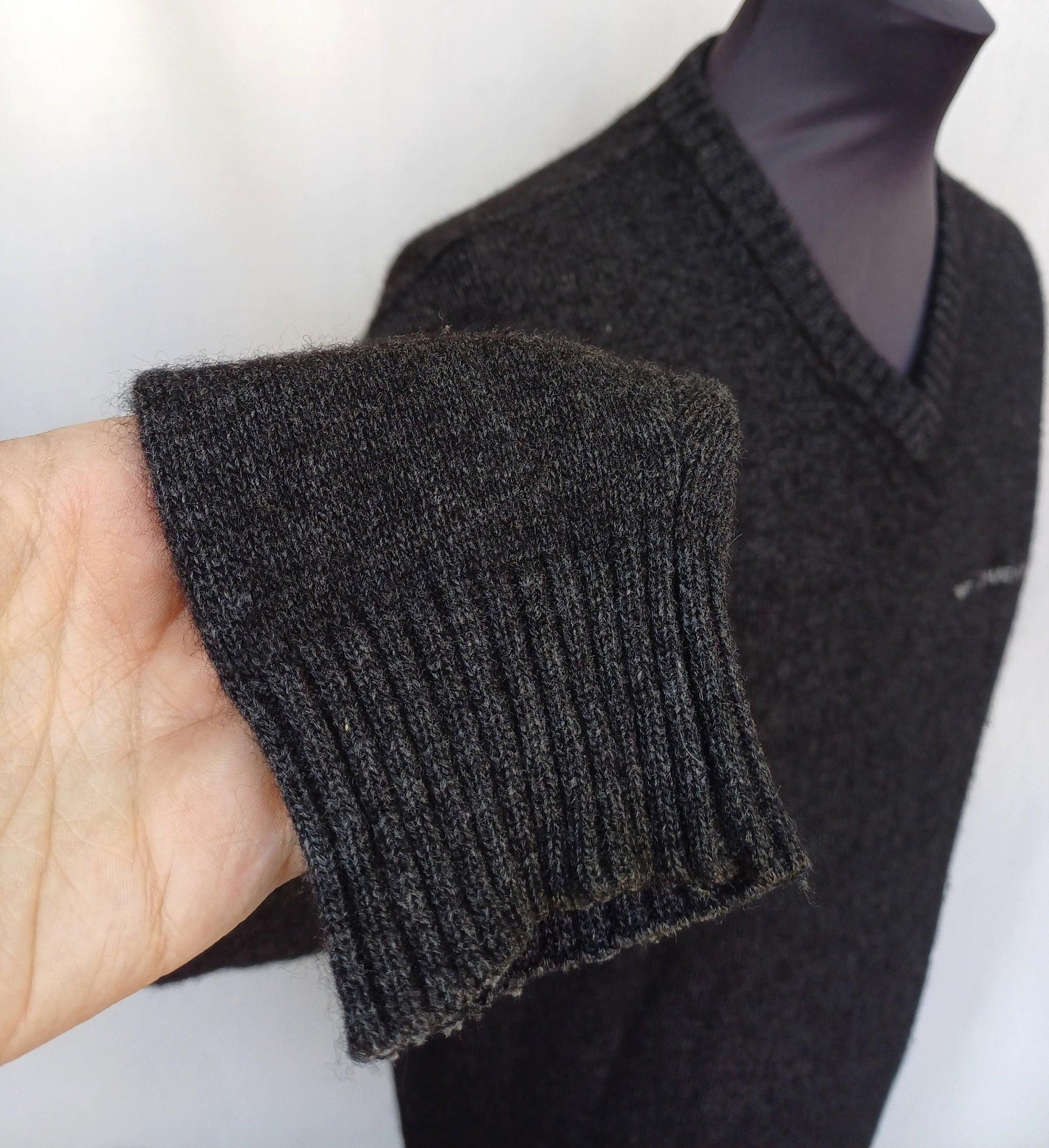 Armani Jeans Wool V-Neck Pullover Sweater Mens XL