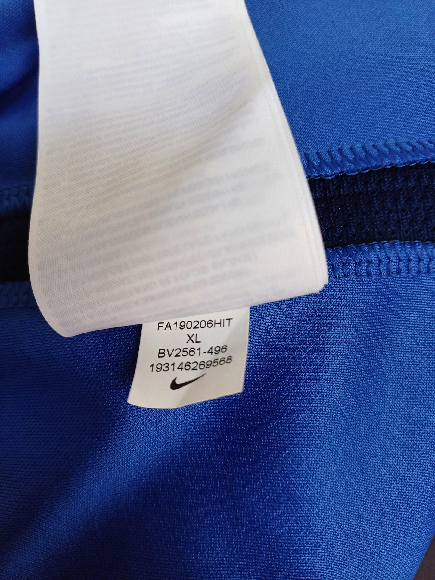 Paris Saint Germain 2019/20 Pre Match Nike Training Shirt Boys XL