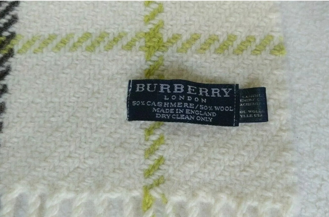 Burberry London 50% Cashmere/50% Wool Check Scarf