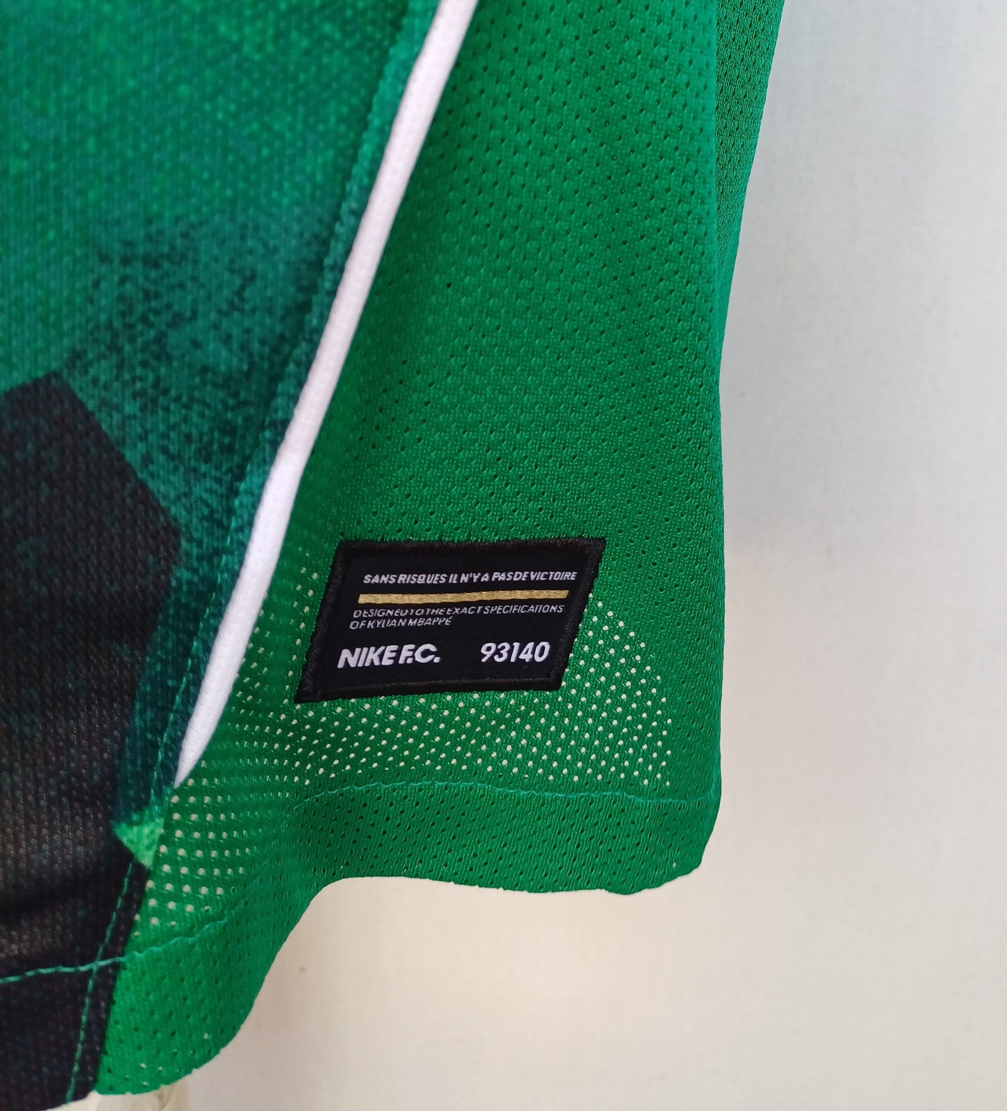 Nike Kylian Mbappe X Bondy Football Shirt Mens M