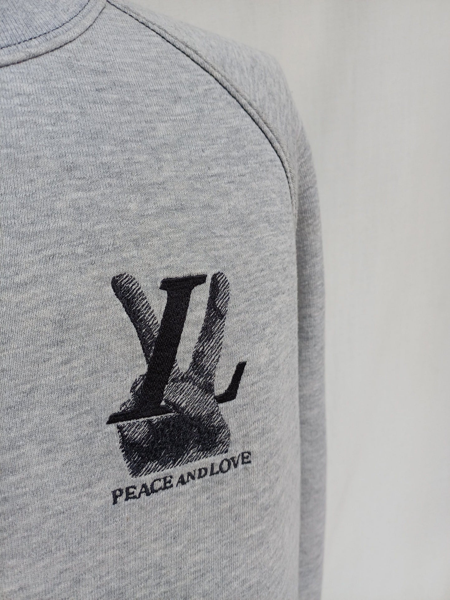 Louis Vuitton Peace & Love Crew Neck Cotton Sweatshirt Mens M
