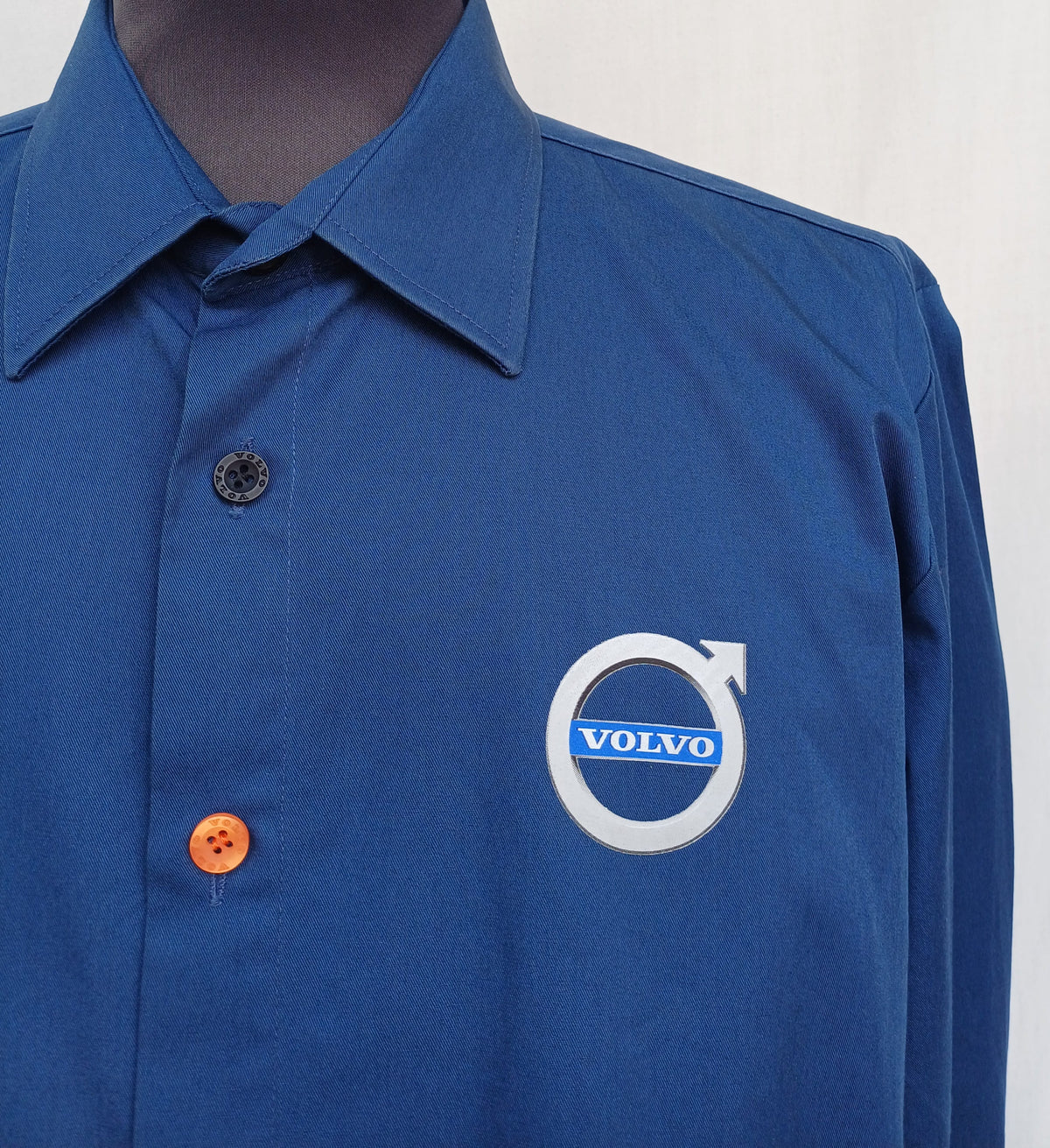 Volvo Official Button-Up Shirt Mens M