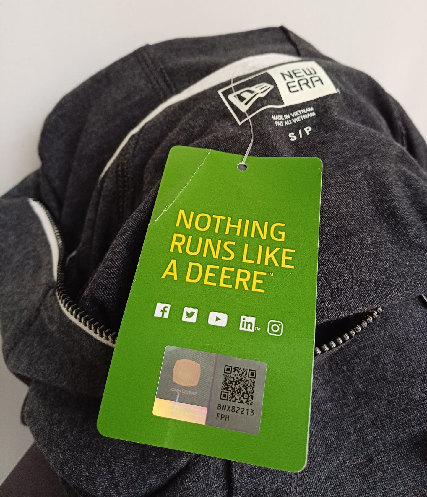 New With Tags John Deere New Era Emerging Tech Full Zip Hoodie Mens S