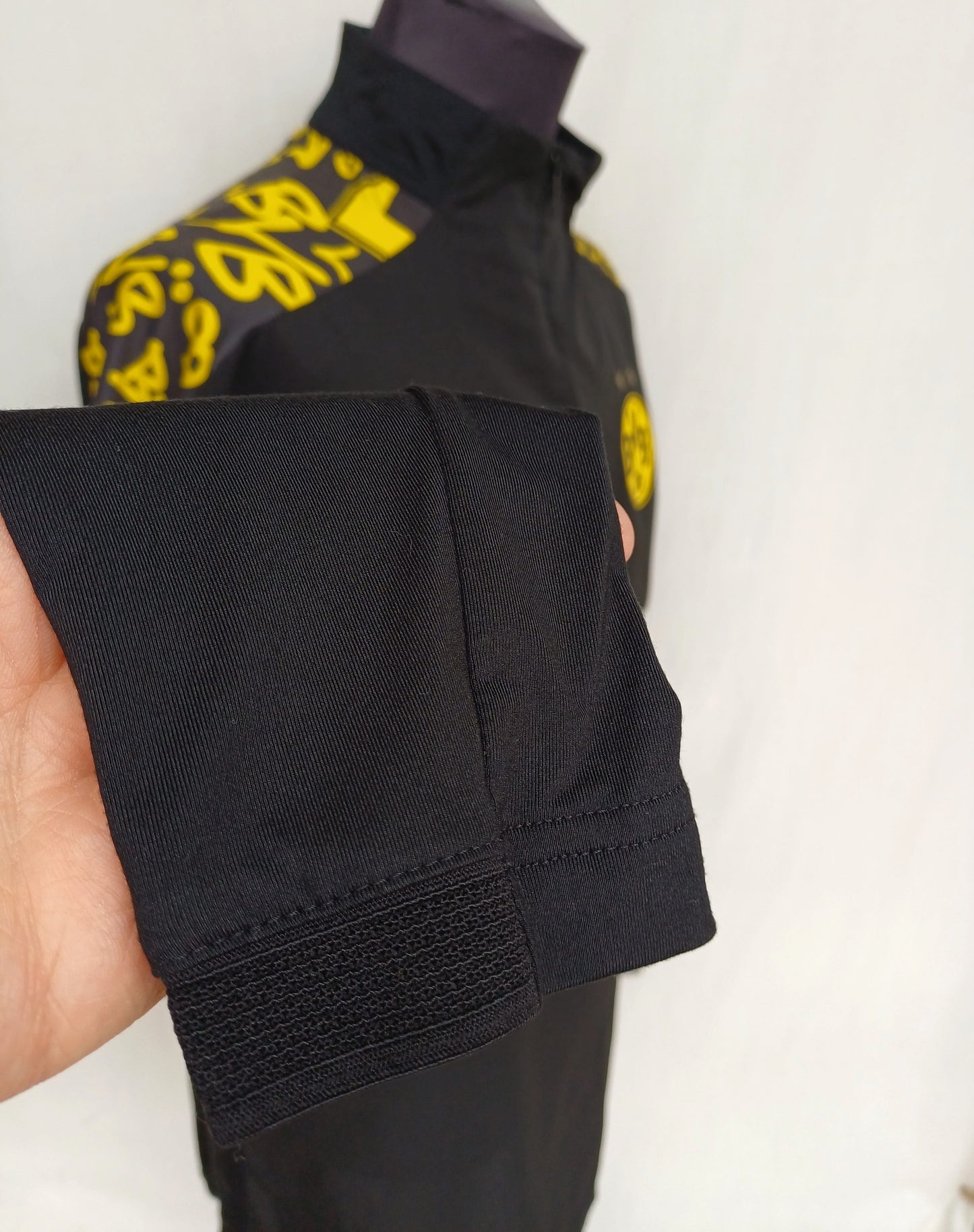 Borussia Dortmund 2020/21 Puma 1/4 Zip Training Top Mens L