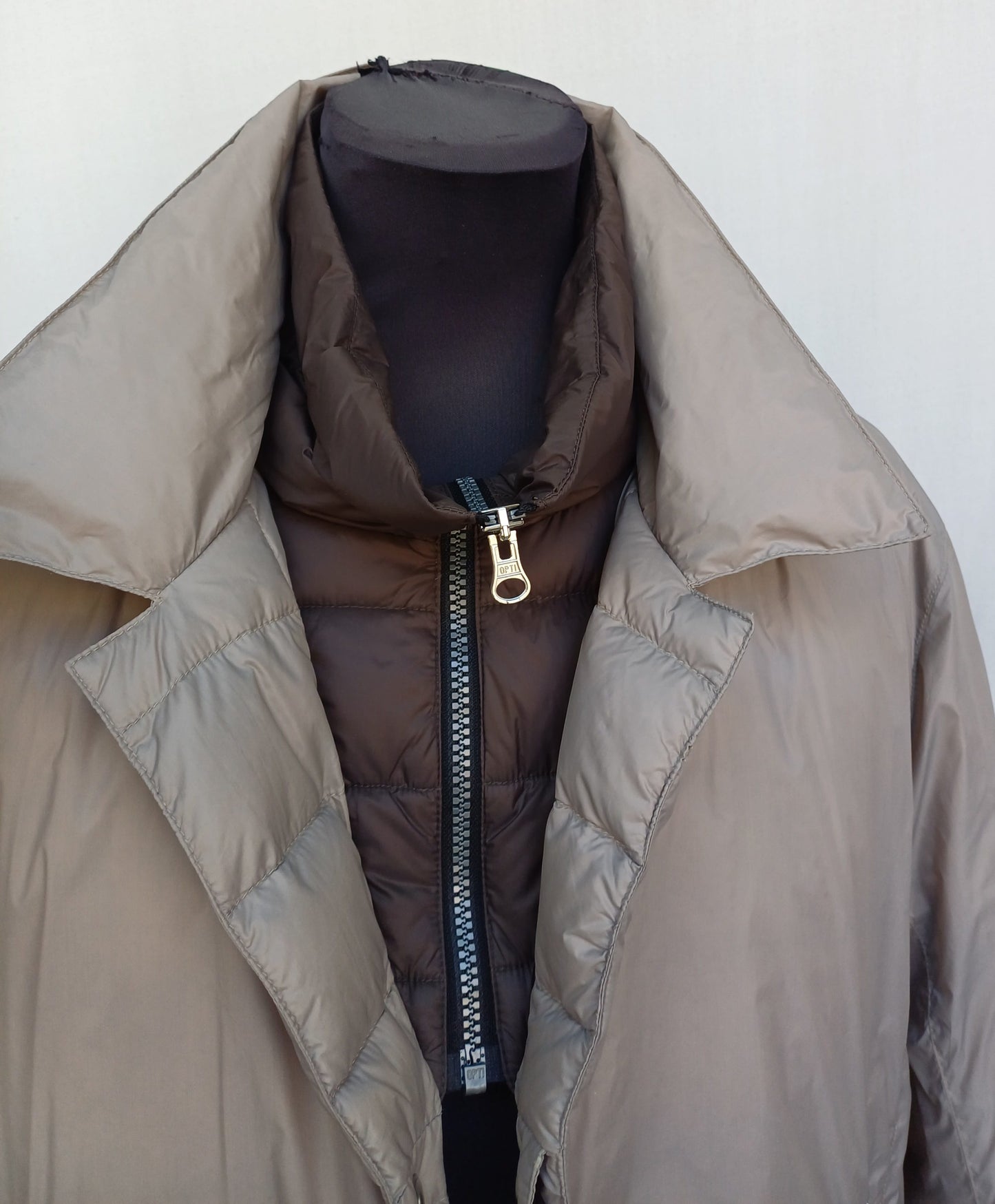 Vuarnet Mens Zip/Snap Puffer Feather Long coat Size 54