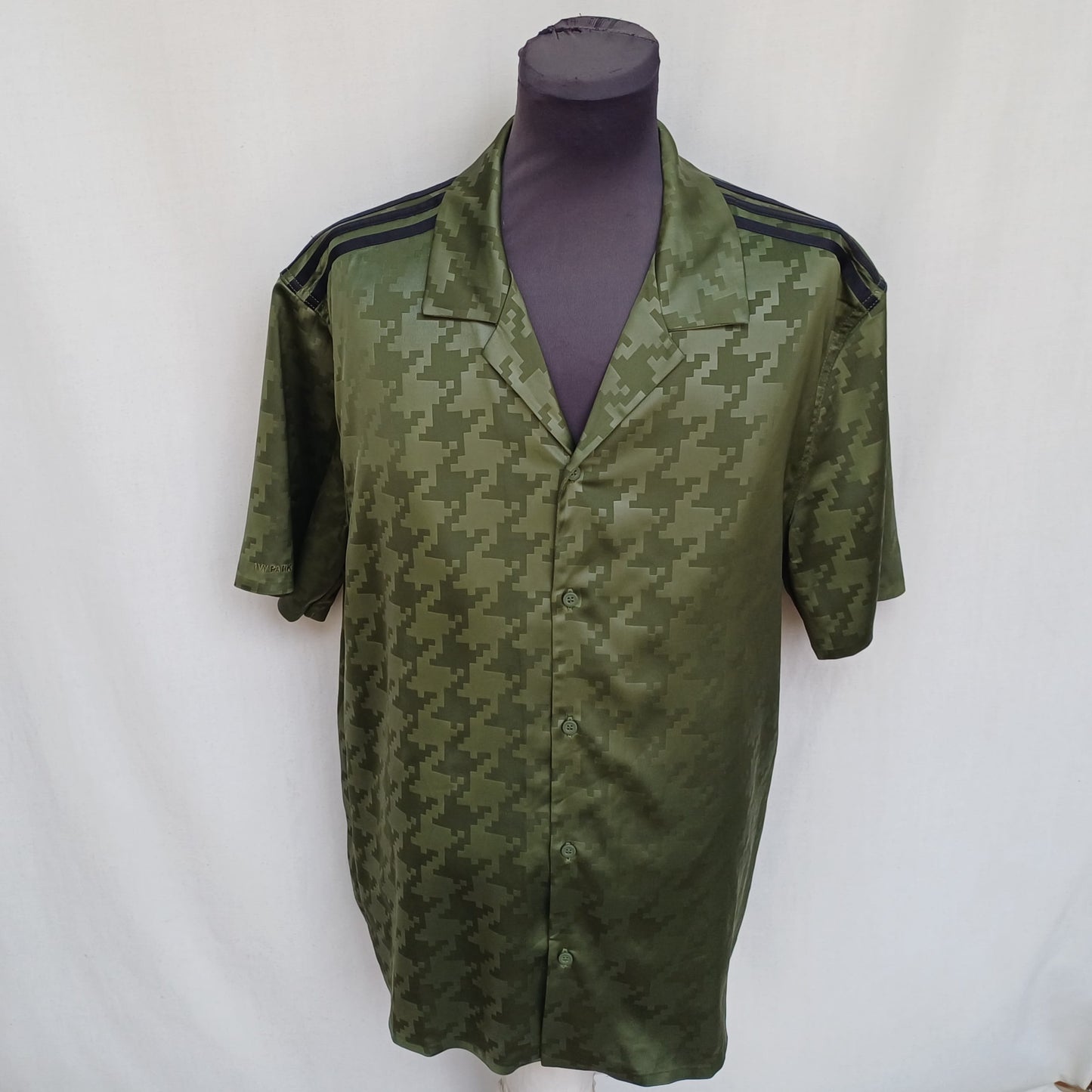 New Without Tags Adidas X Ivy Park Satin Button Shirt Mens L