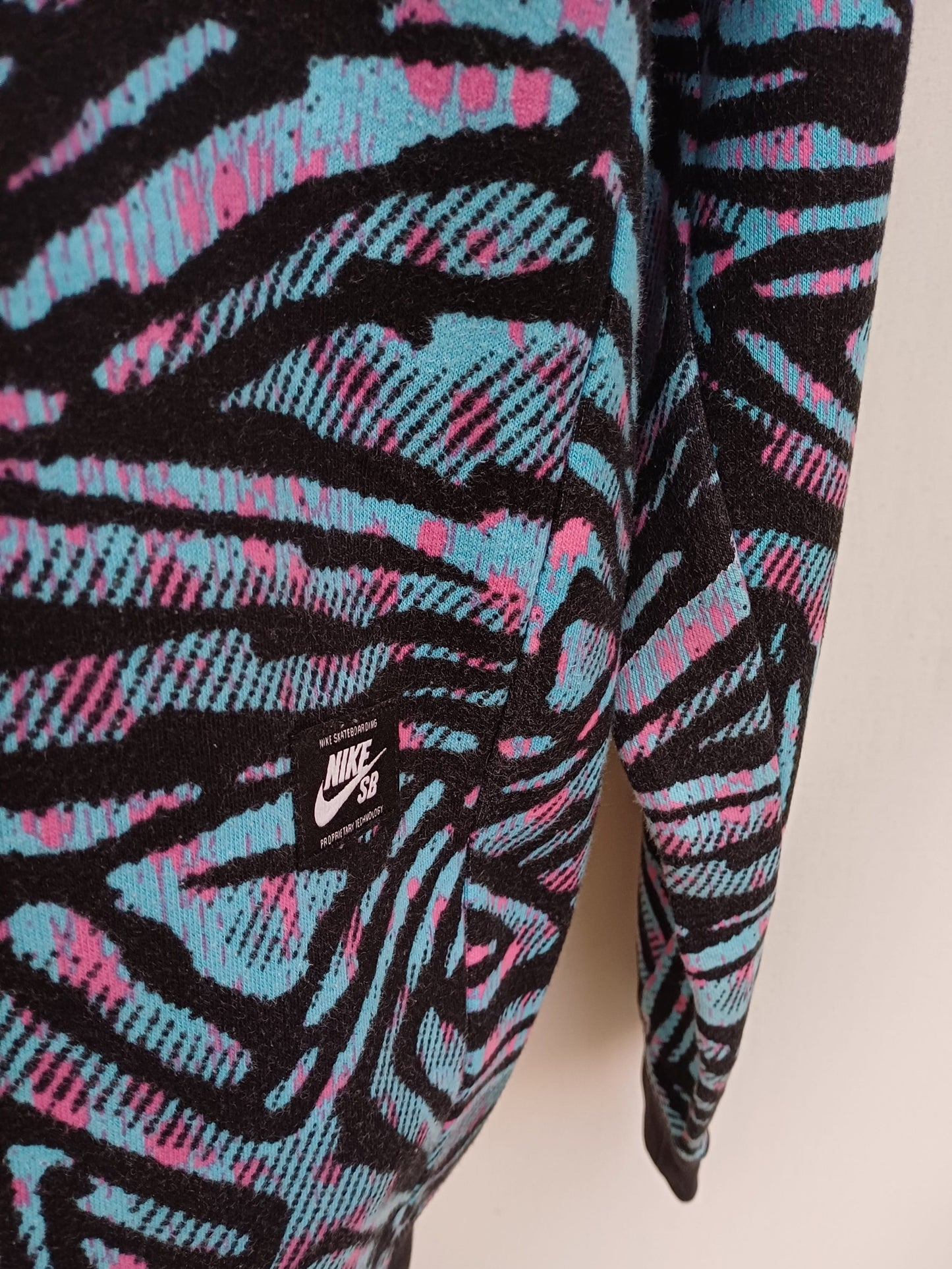 Nike SB Skateboard Crew Neck Sweatshirt Pullover Mens S