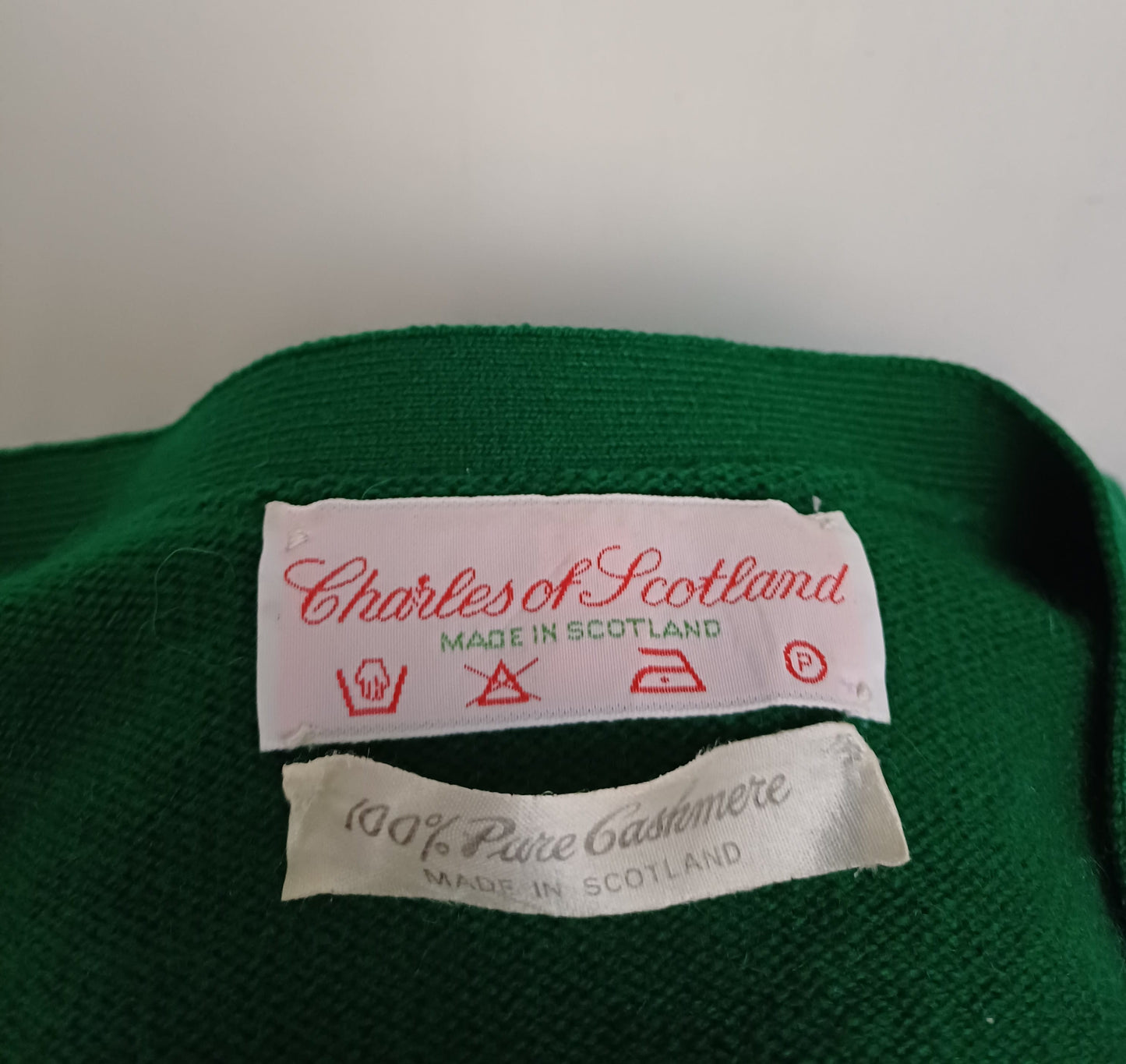 Vintage Charles Of Scotland Pure Cashmere Button Cardigan Mens XL