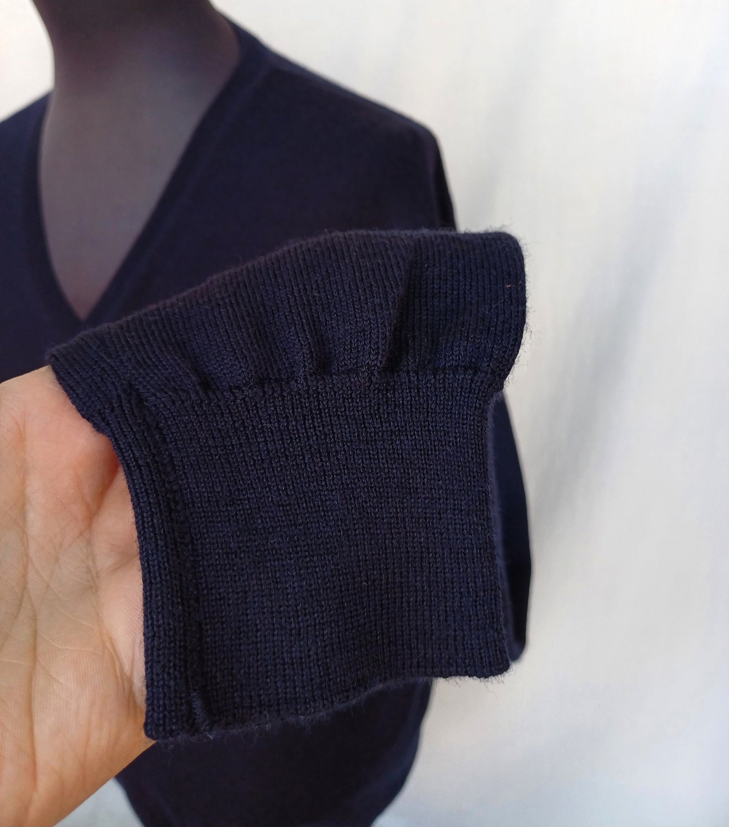 Lacoste Pure Wool V-Neck Pullover Knit Sweater Size 6/Mens XL