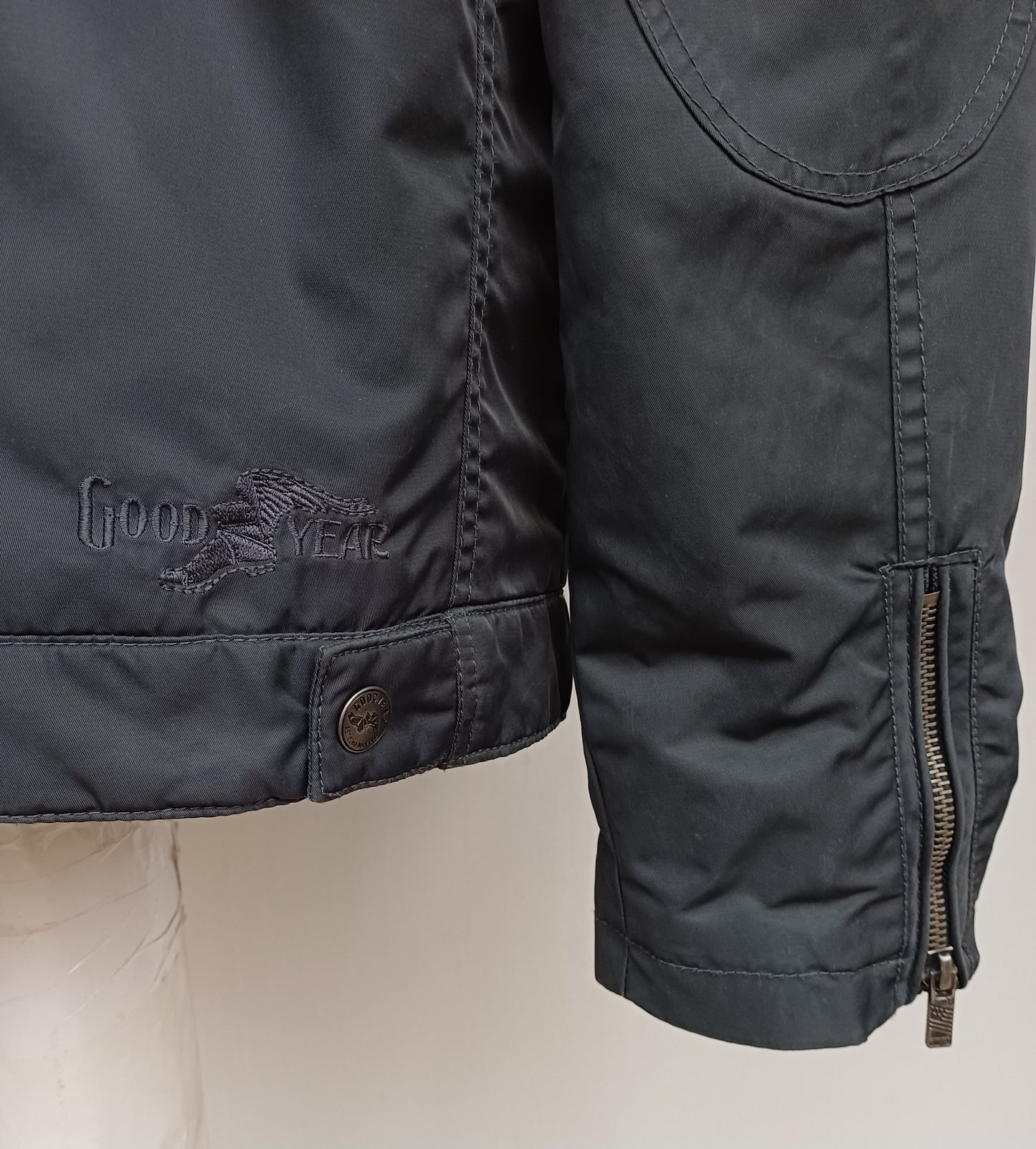 Goodyear Official Monahans Racing Jacket Mens M