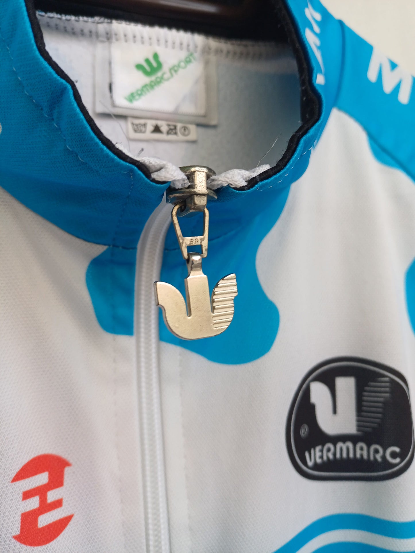 Milram Team Vermarc Focus Full Zip Cycling Vest Gilet Mens XL