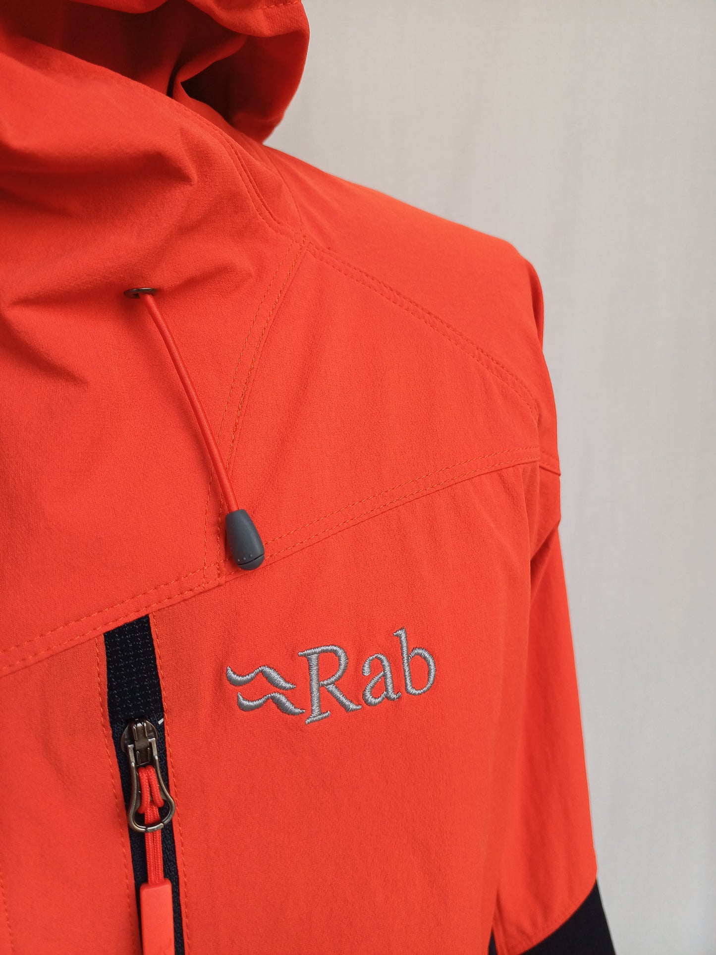 Rab Full Zip Torque Mountaineering Softshell Jacket Mens L