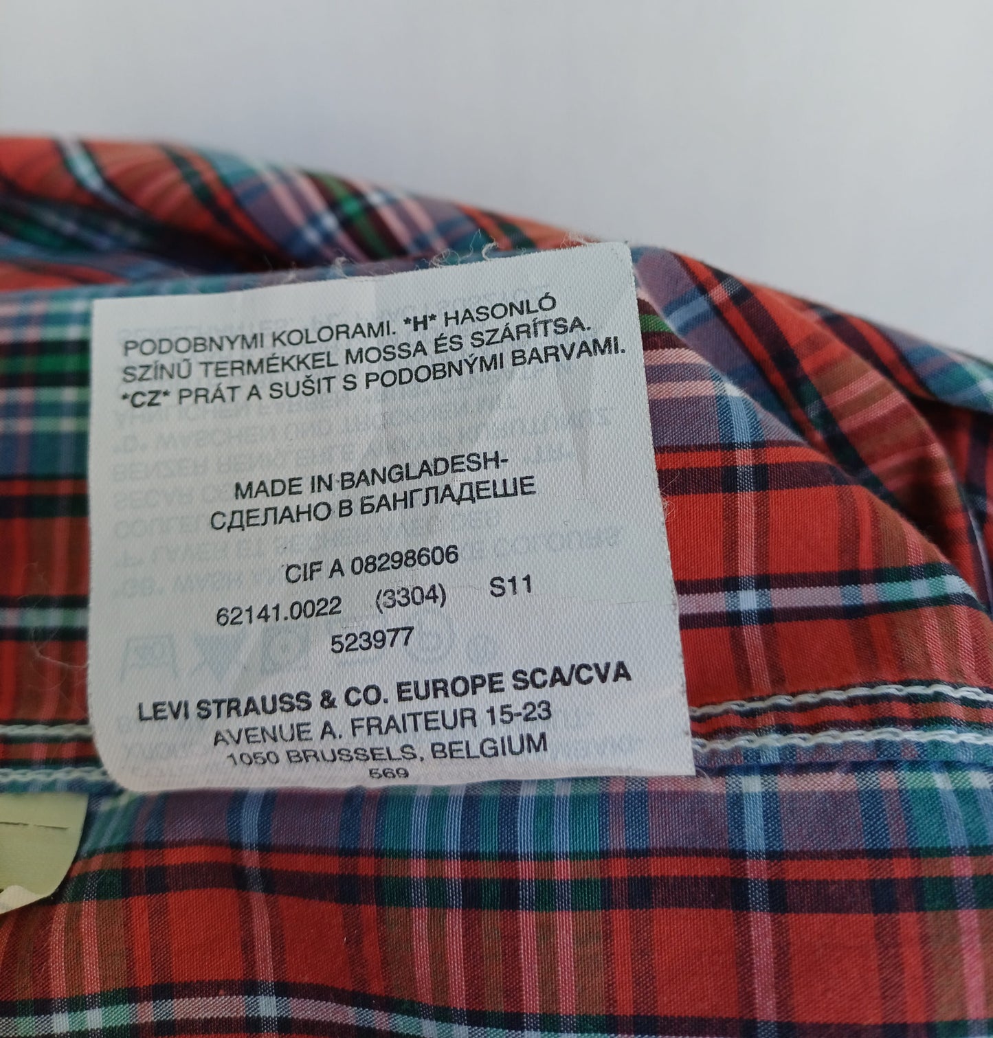 Levi Strauss Classic Fit Cotton Check Button-Up Shirt Mens L