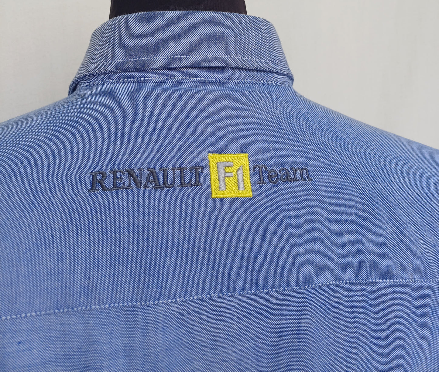 Fernando Alonso Signed Renault F1 team Formula One Button Shirt Mens XL