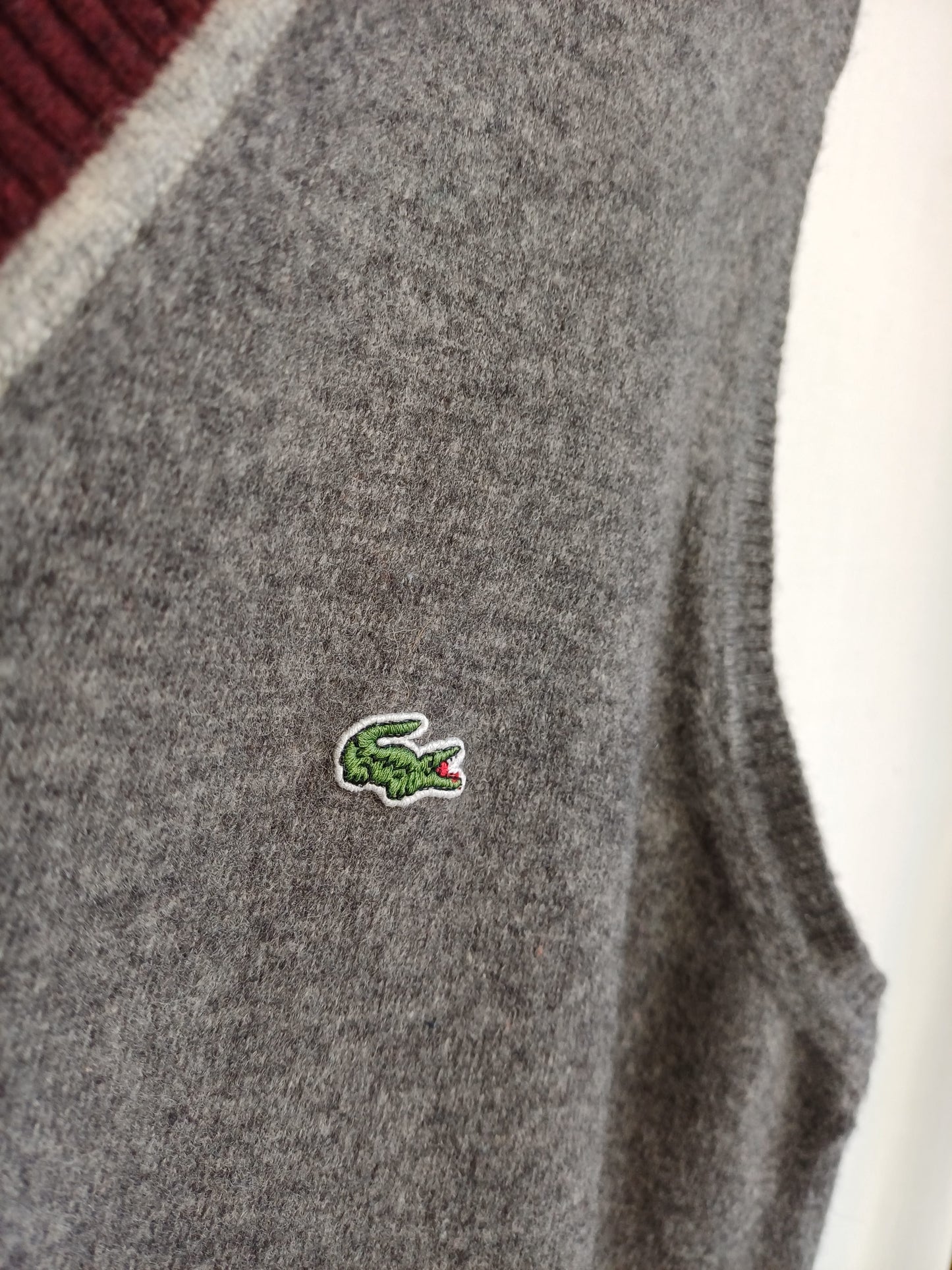 Lacoste Lambswool Sleeveless V-Neck Vest Mens XL