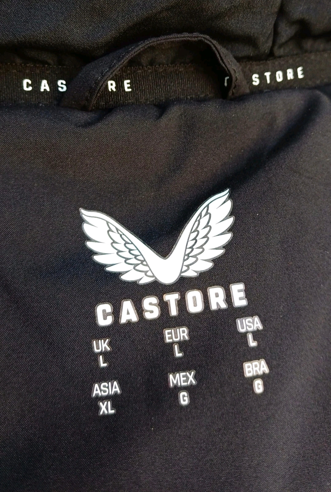 Utrecht 2023/24 Castore Bench Coat Padded Training Zip Jacket Mens L