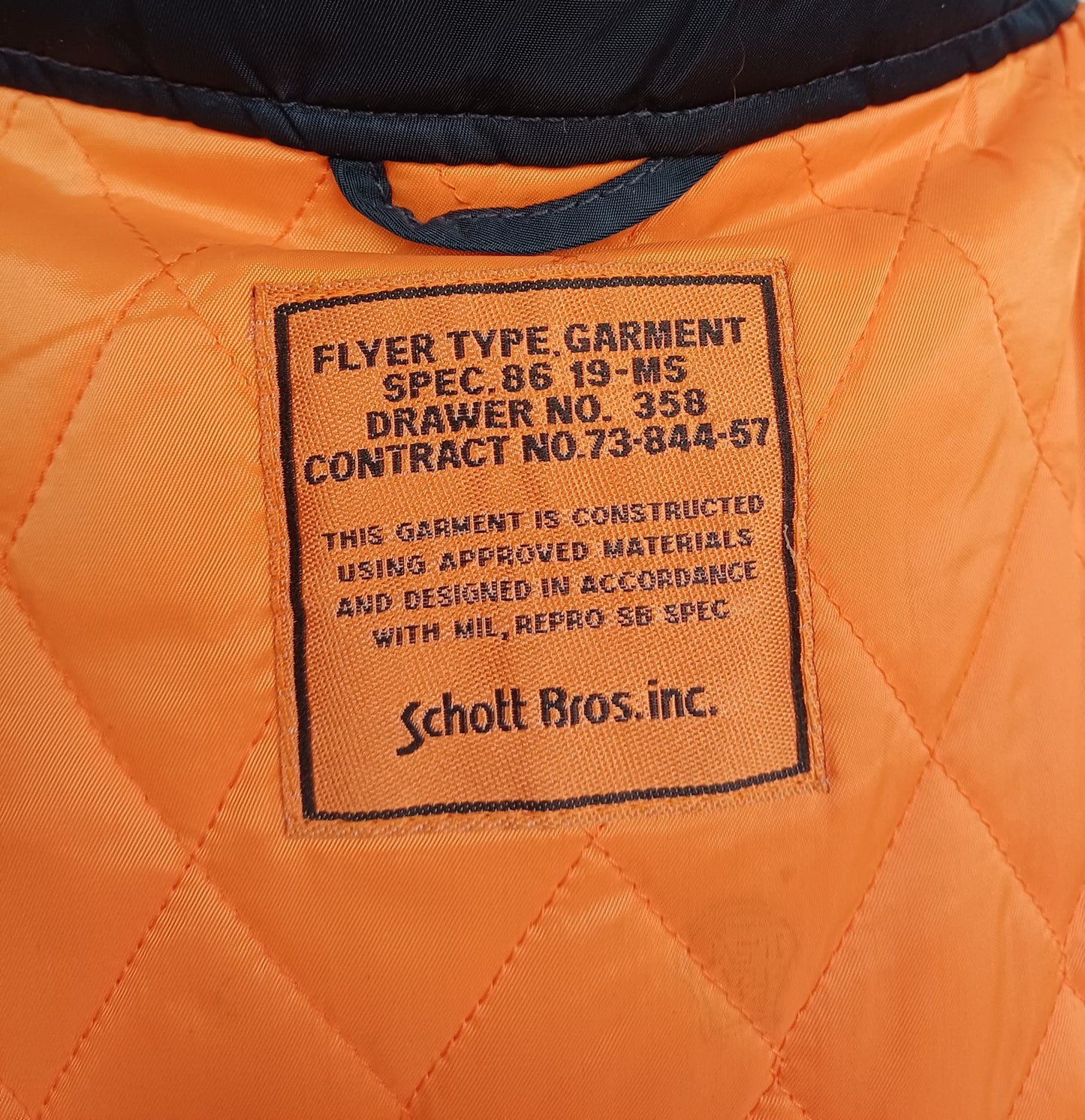 New Without Tags 90s Schott Nylon Flyer Vest Mens L