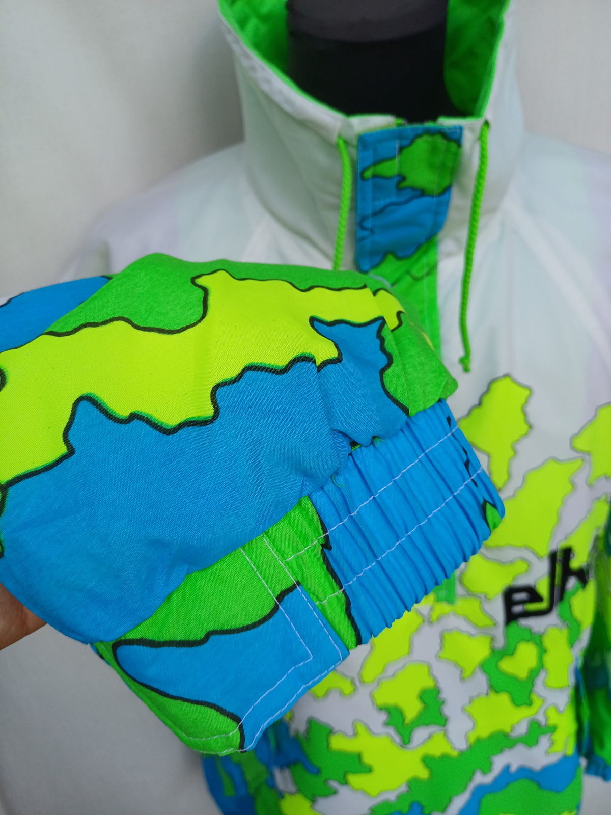 Vintage 90s Elho Freestyle Neon Pullover Jacket Size L