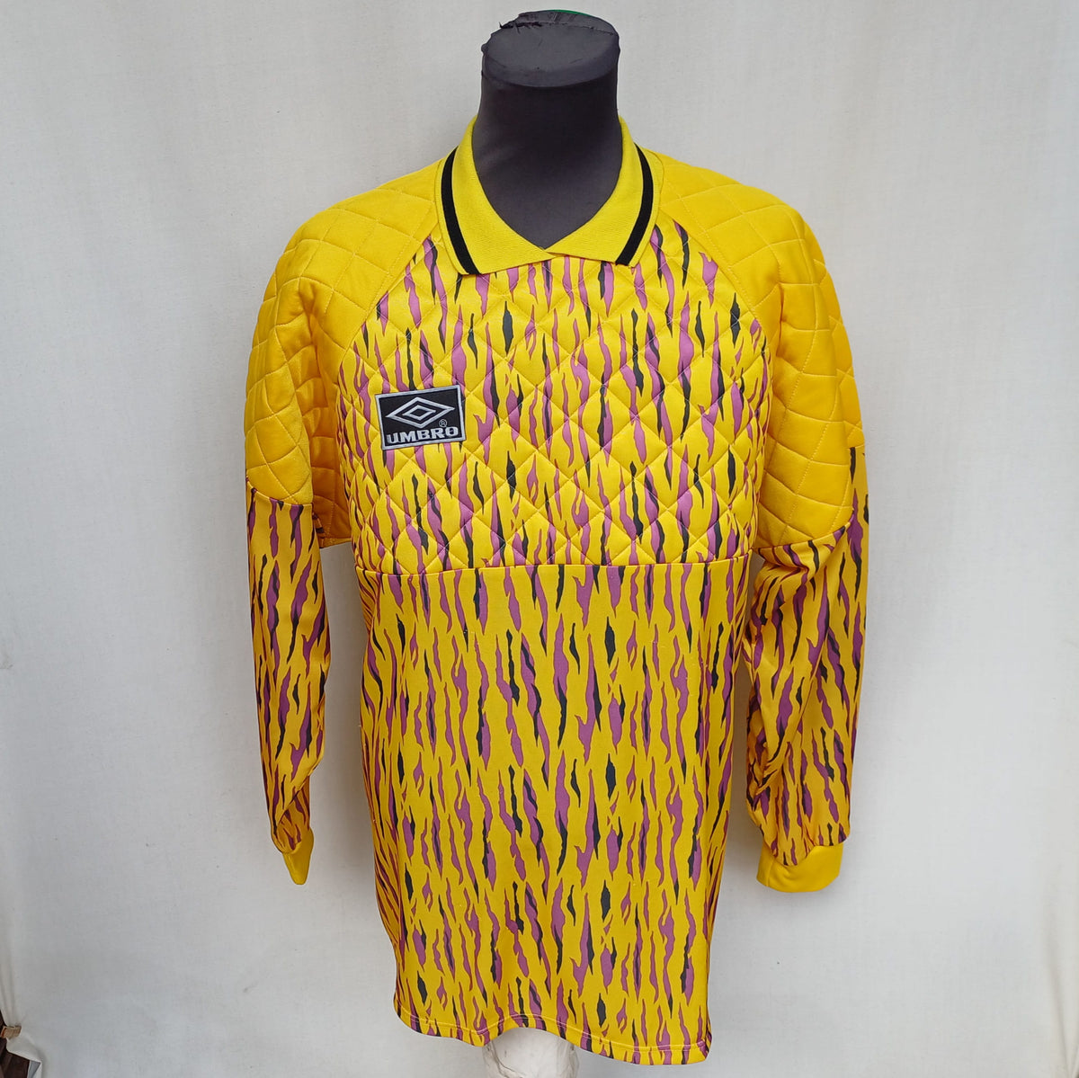 Vintage Umbro 1991/93 #1 Goalkeeper Template Shirt Mens L