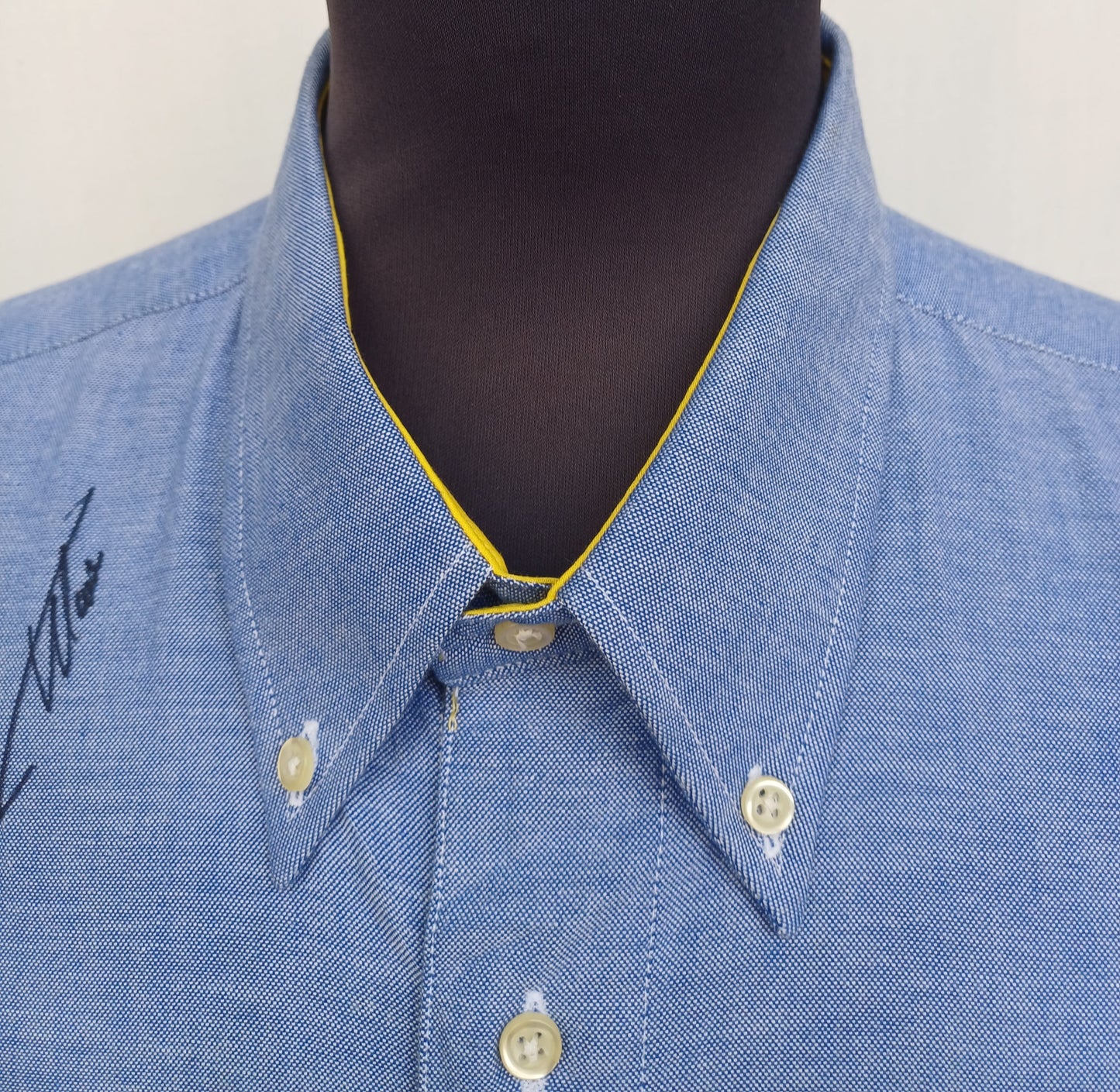 Fernando Alonso Signed Renault F1 team Formula One Button Shirt Mens XL