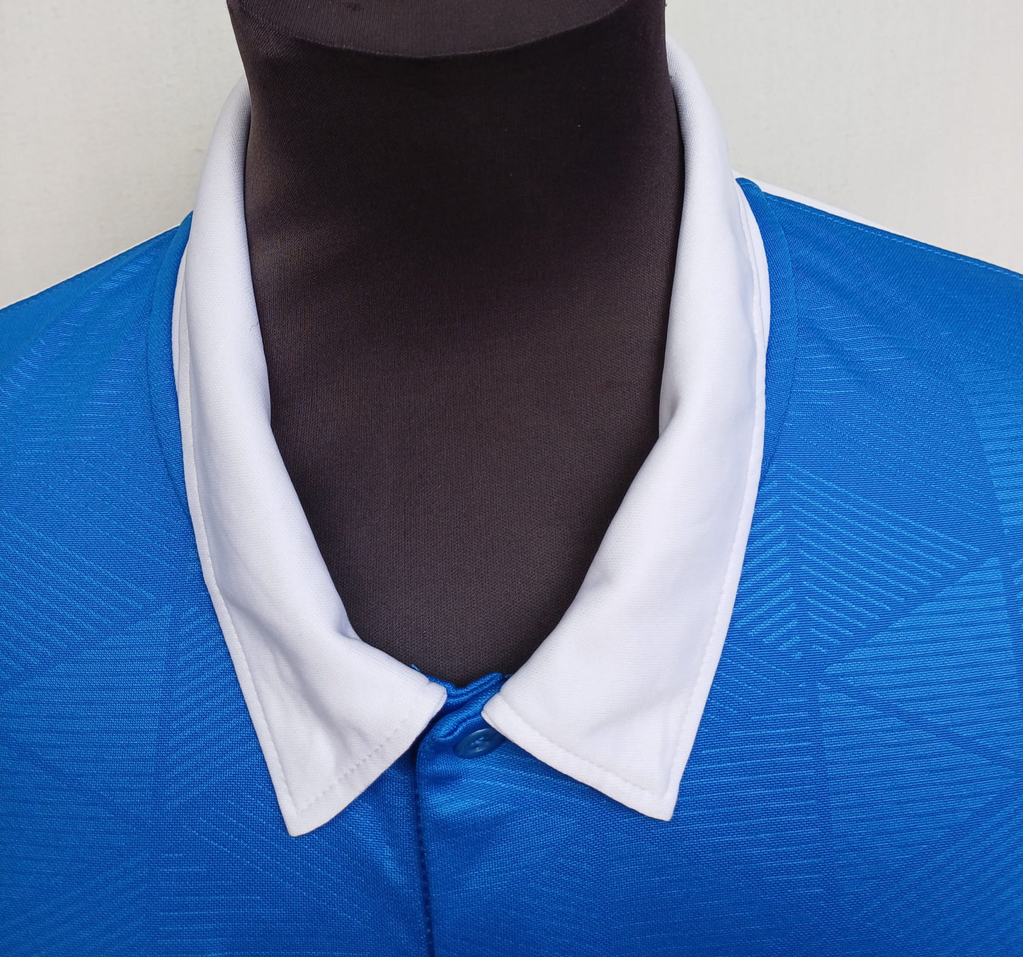 Nike Trophy IV Football Shirt Mens L