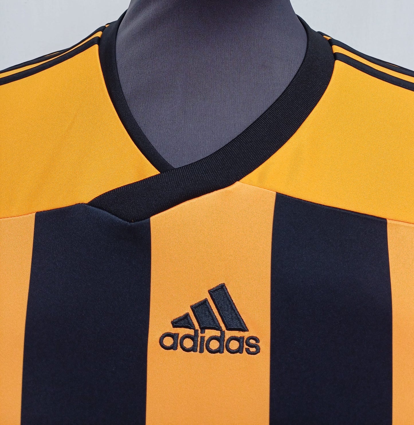 New Without Tags Adidas 2011/12 Template Football Shirt Mens L