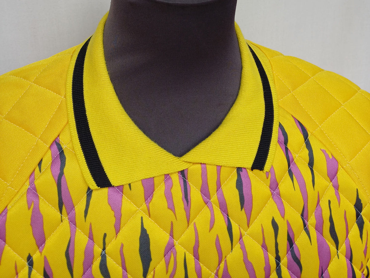 Vintage Umbro 1991/93 #1 Goalkeeper Template Shirt Mens L
