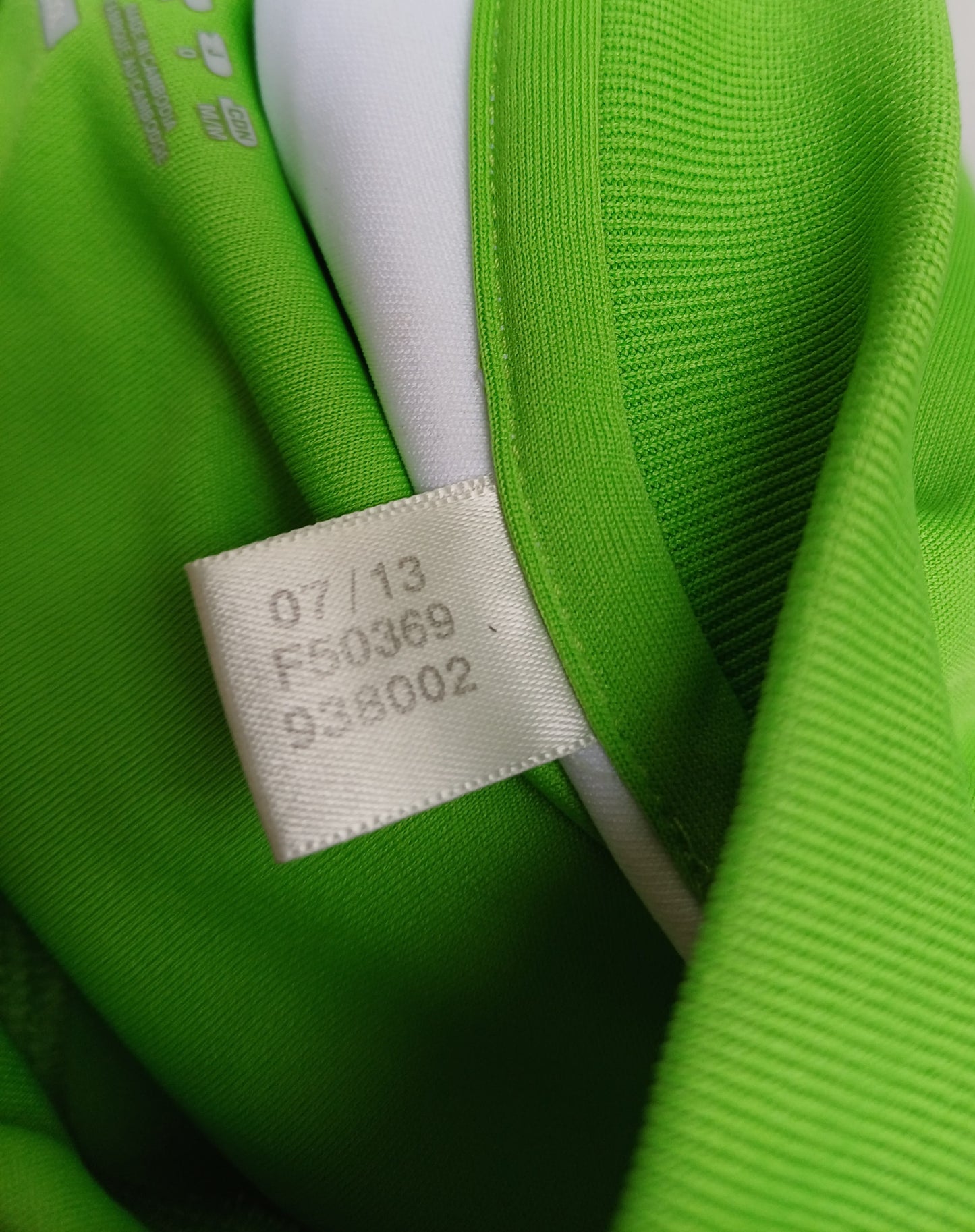 Adidas 2013/14 Template Football Shirt Mens M