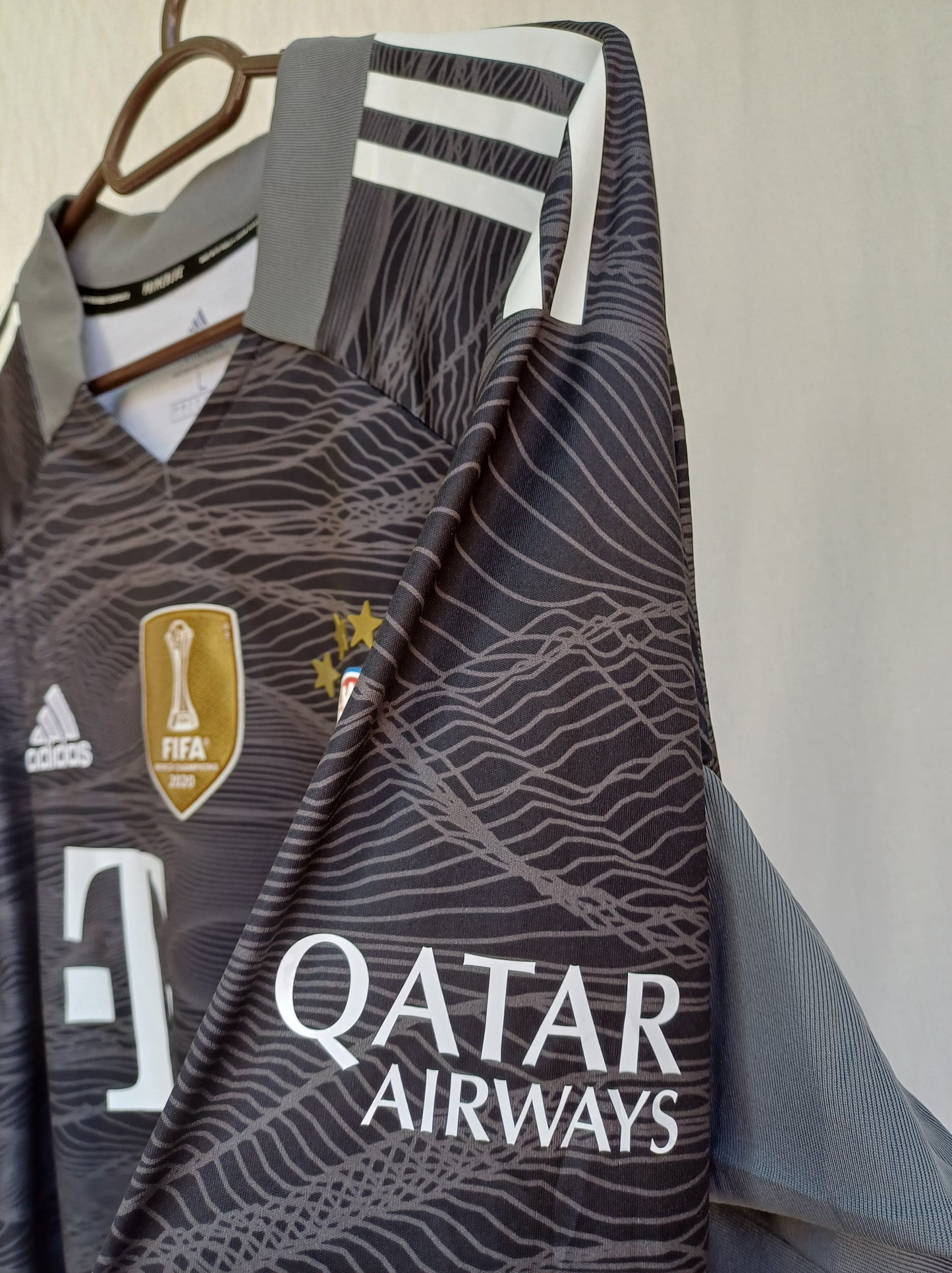 Bayern Munich 2021/22 #1 Neuer Adidas Champions League Player Issue Goalkeeper Shirt Mens L