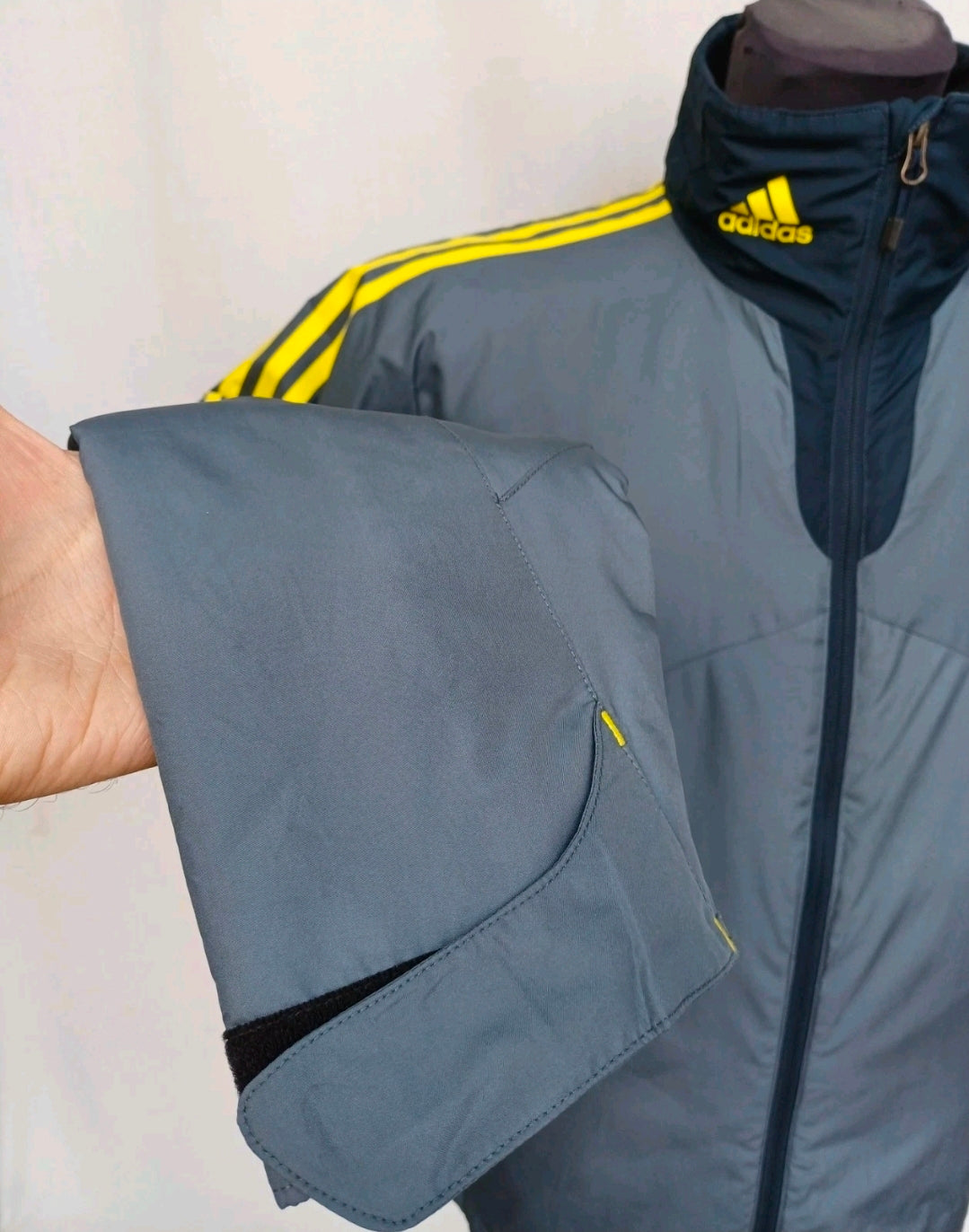 Adidas Universal All Weather Womens Zip Padded Jacket Size L