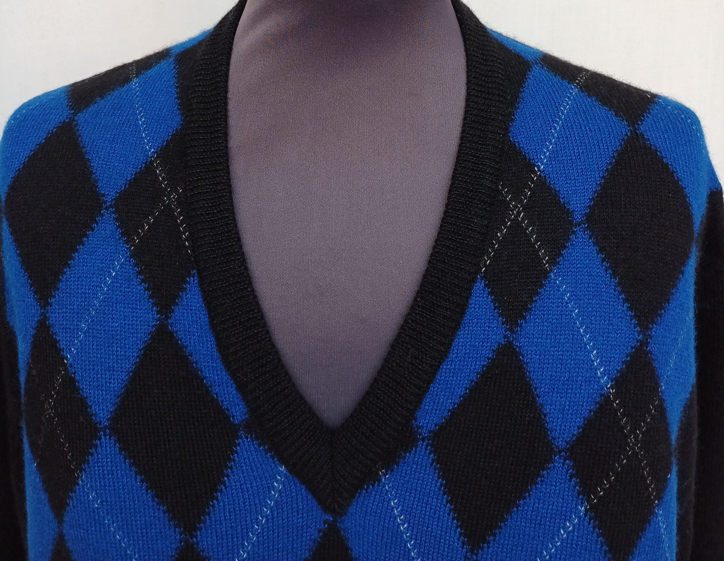 Vintage Yves Saint Laurent Argyle V-Neck Pullover Sweater Mens M