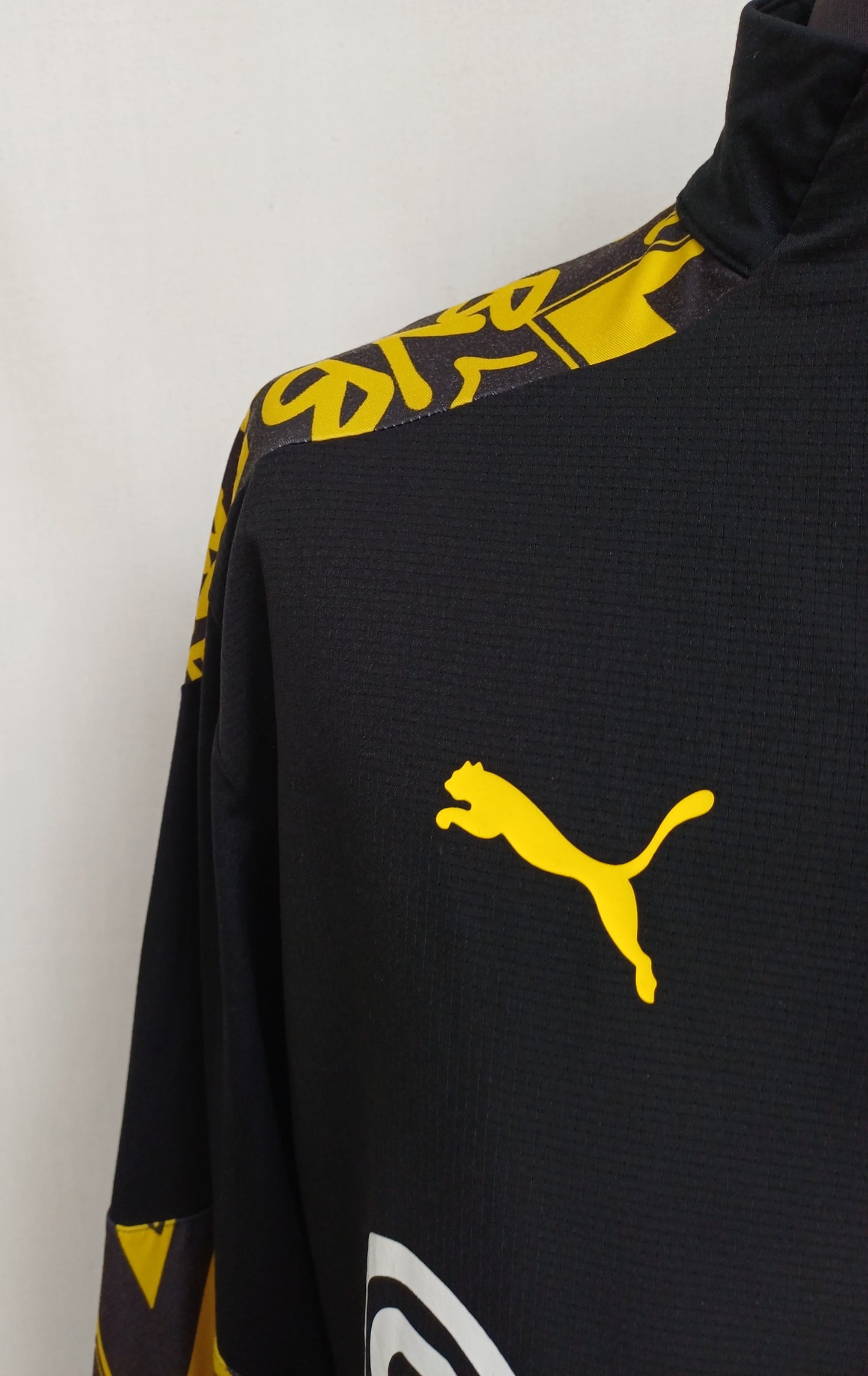 Borussia Dortmund 2020/21 Puma 1/4 Zip Training Top Mens L
