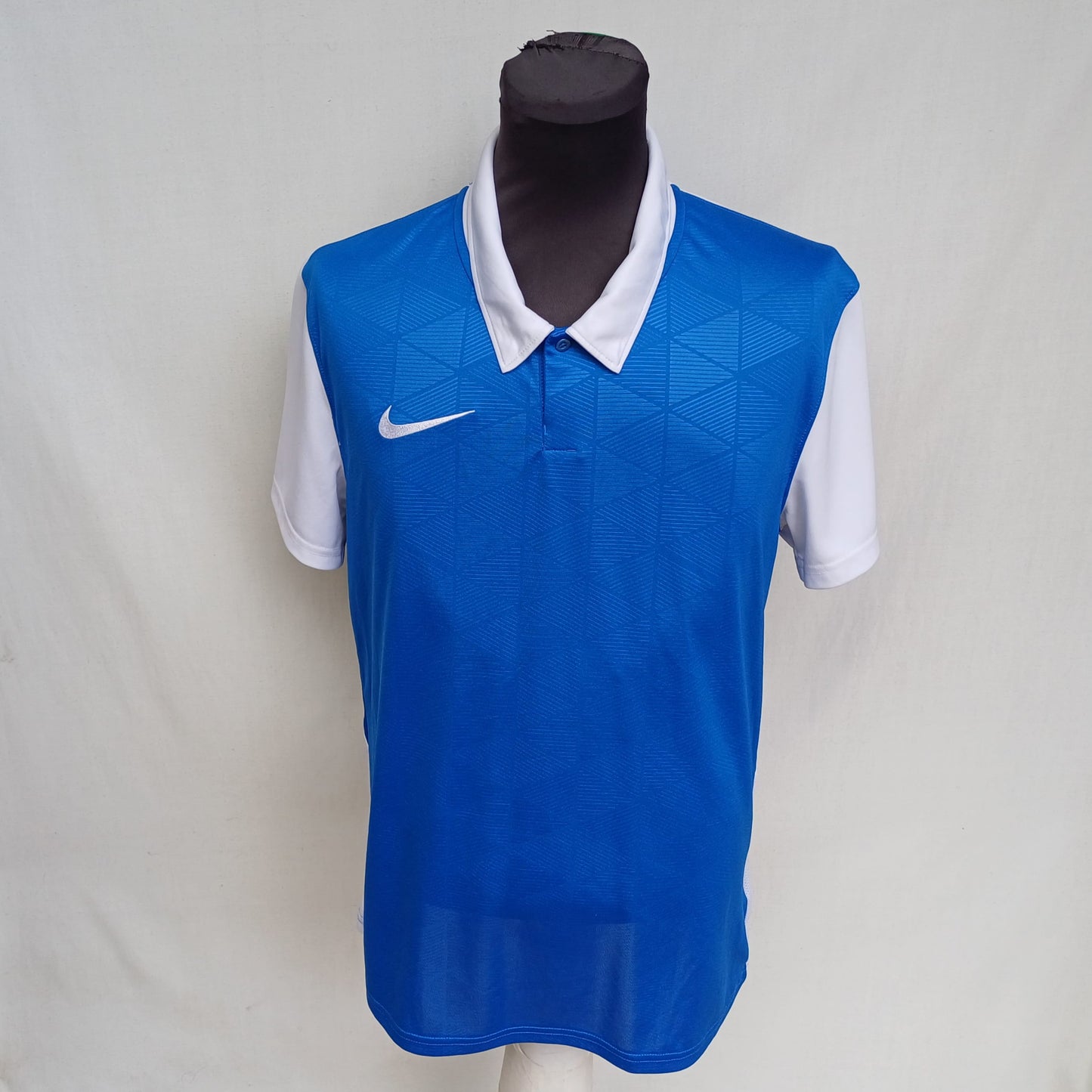 Nike Trophy IV Football Shirt Mens L