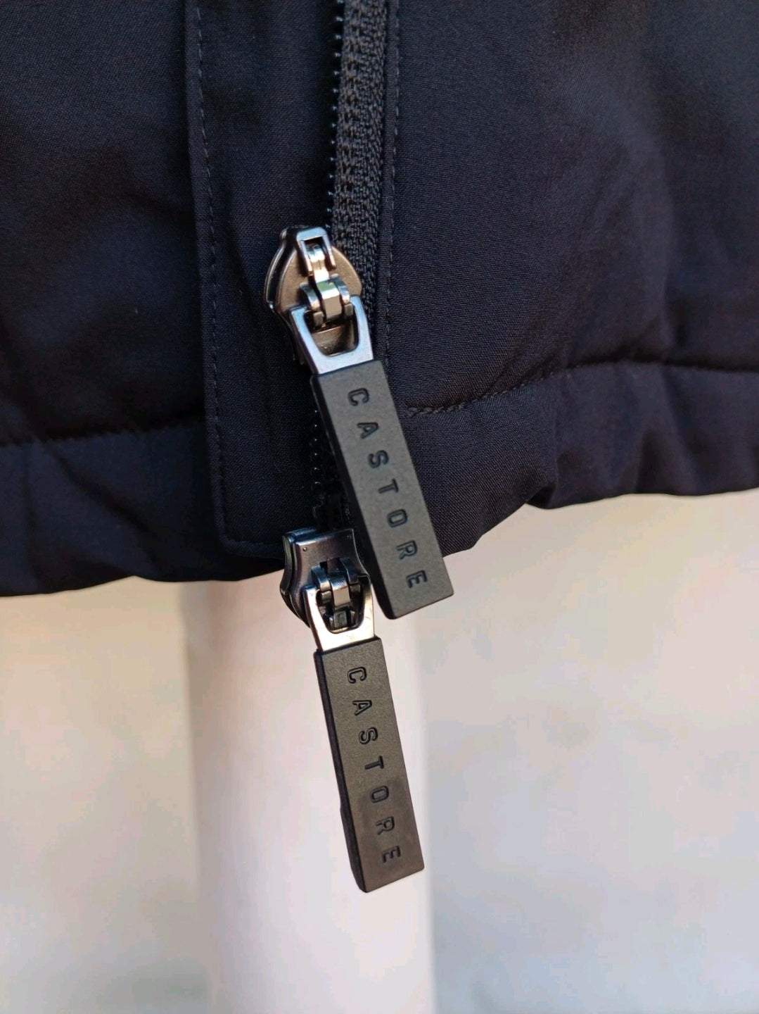 Utrecht 2023/24 Castore Bench Coat Padded Training Zip Jacket Mens L