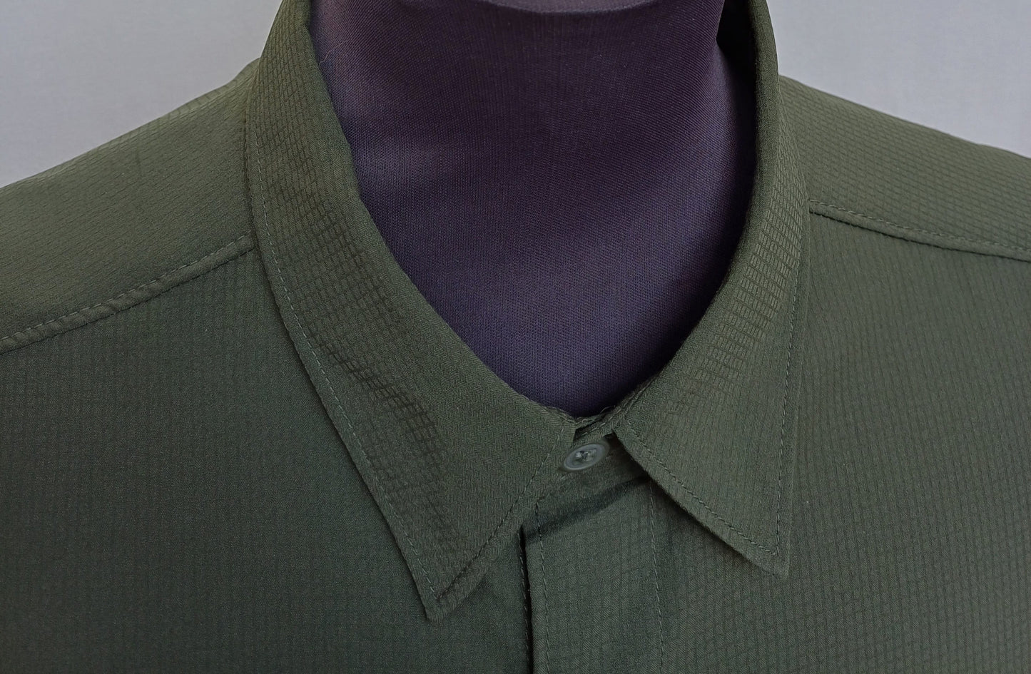 Columbia Omni-Shade Button-Up Shirt Mens L