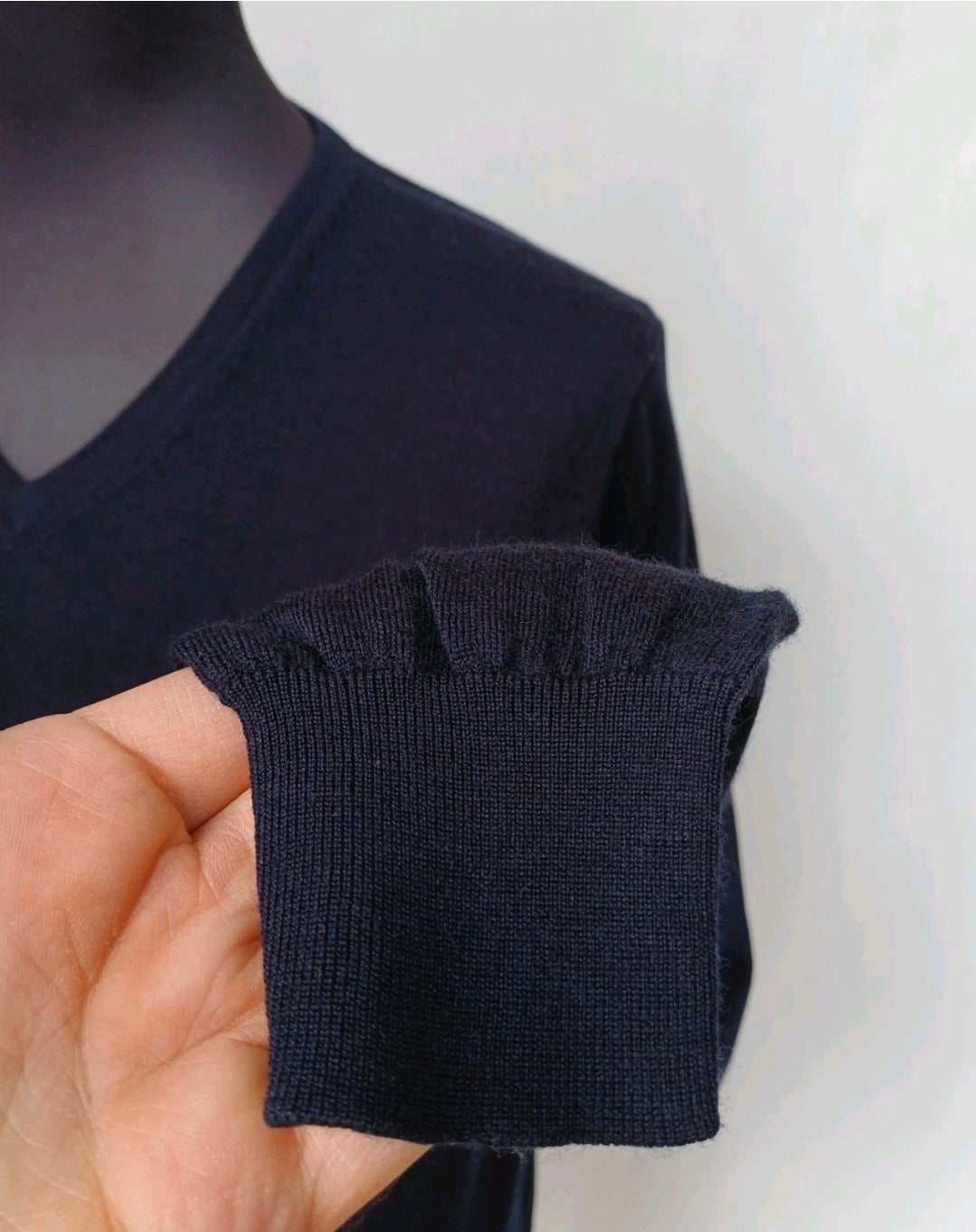 Suitsupply 100% Merino Wool V-Neck Pullover Sweater Mens L