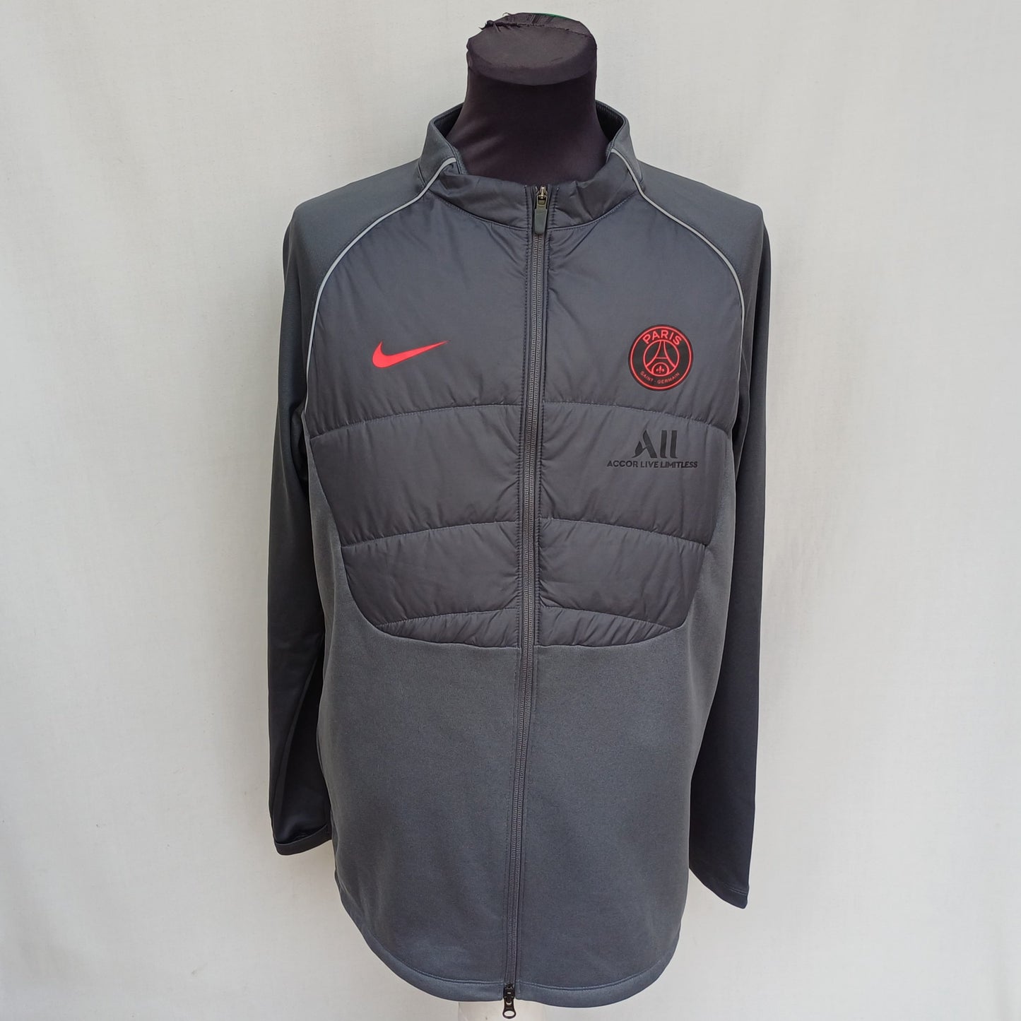 Paris Saint Germain 2021/22 Nike Therma-FIT Winter Warrior Strike Drill Top Mens L
