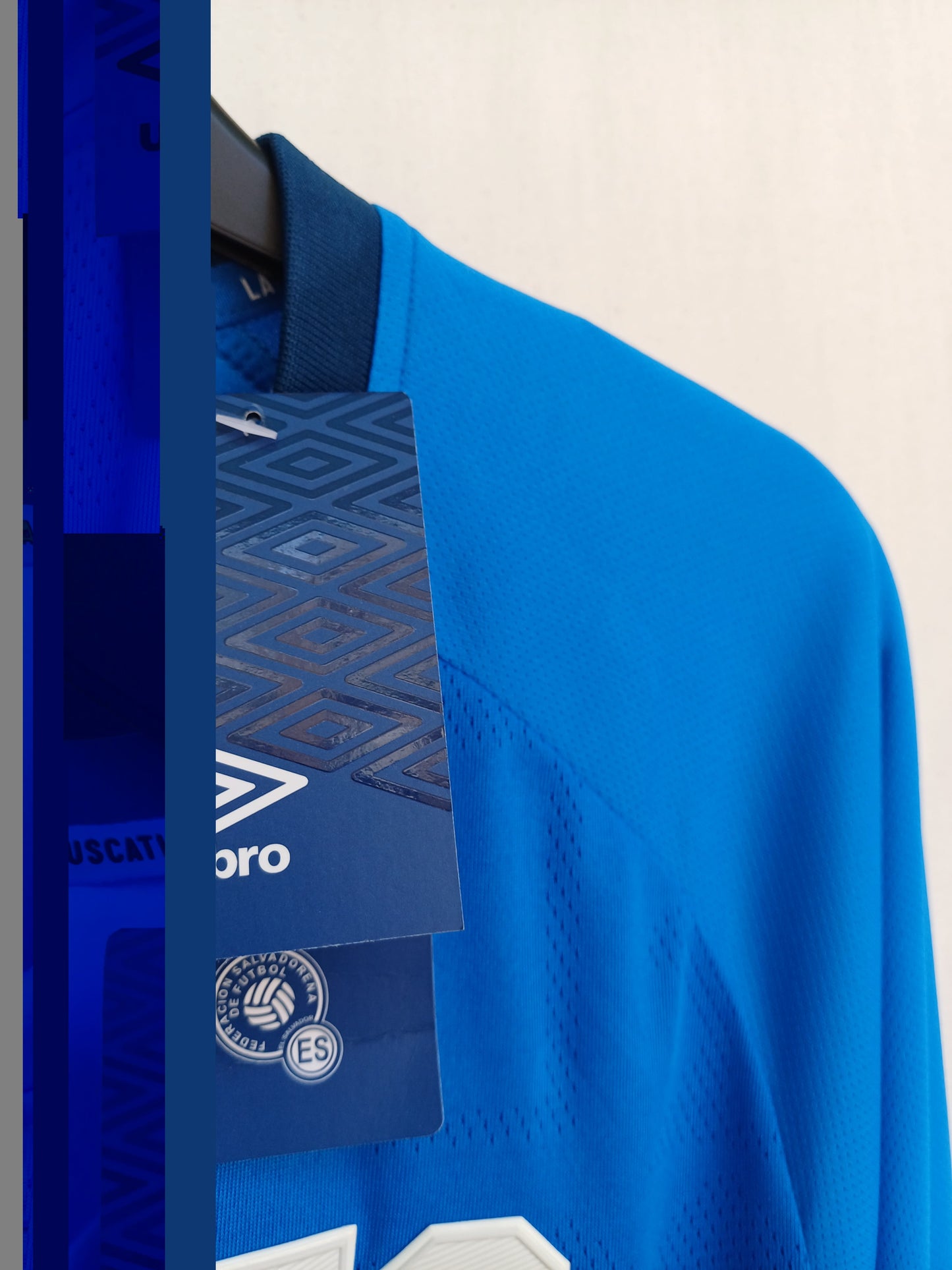 El Salvador 2021/2022 Umbro Long Sleeve Home Football Shirt Mens M