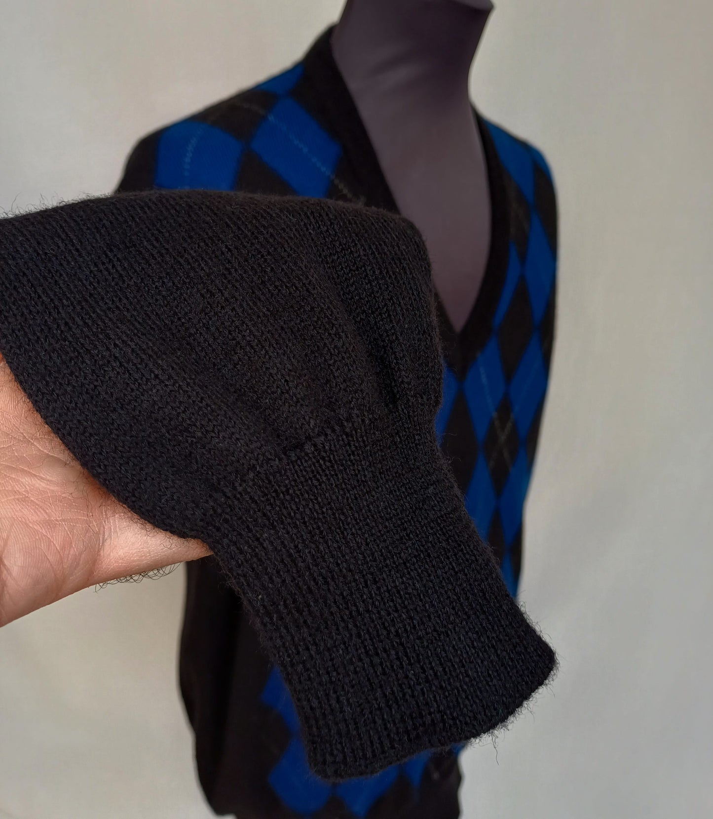 Vintage Yves Saint Laurent Argyle V-Neck Pullover Sweater Mens M
