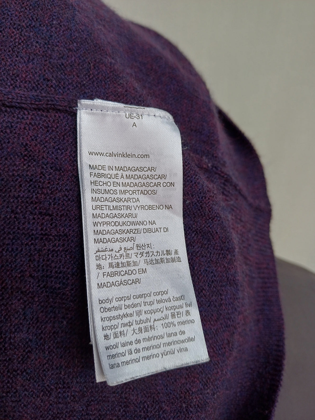 Calvin Klein V-Neck Merino wool Pullover Sweater Mens S