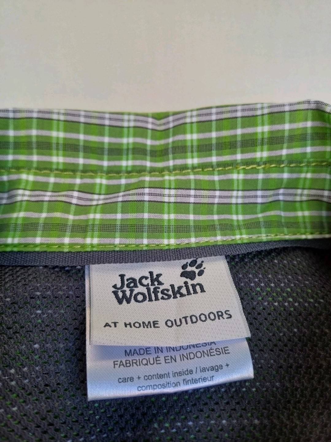 Jack Wolfskin QMC Plaid Outdoor button-UP Long Sleeve shirt Mens S